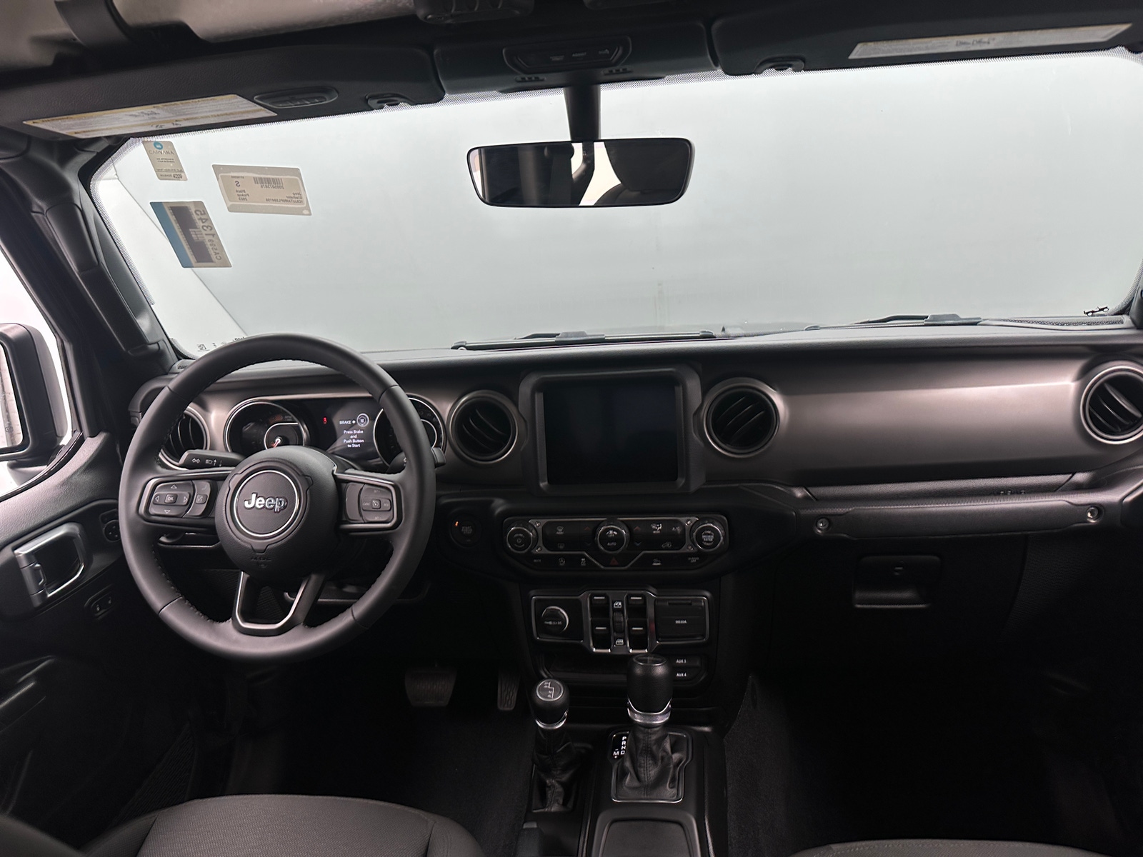 Thumbnail: 2023 Jeep Gladiator - 3
