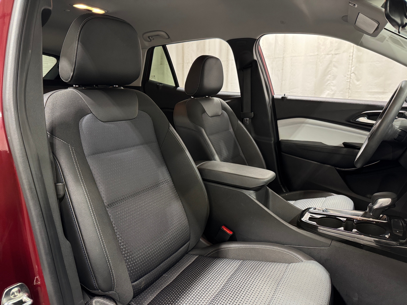 Thumbnail: 2025 Chevrolet Trax - 2