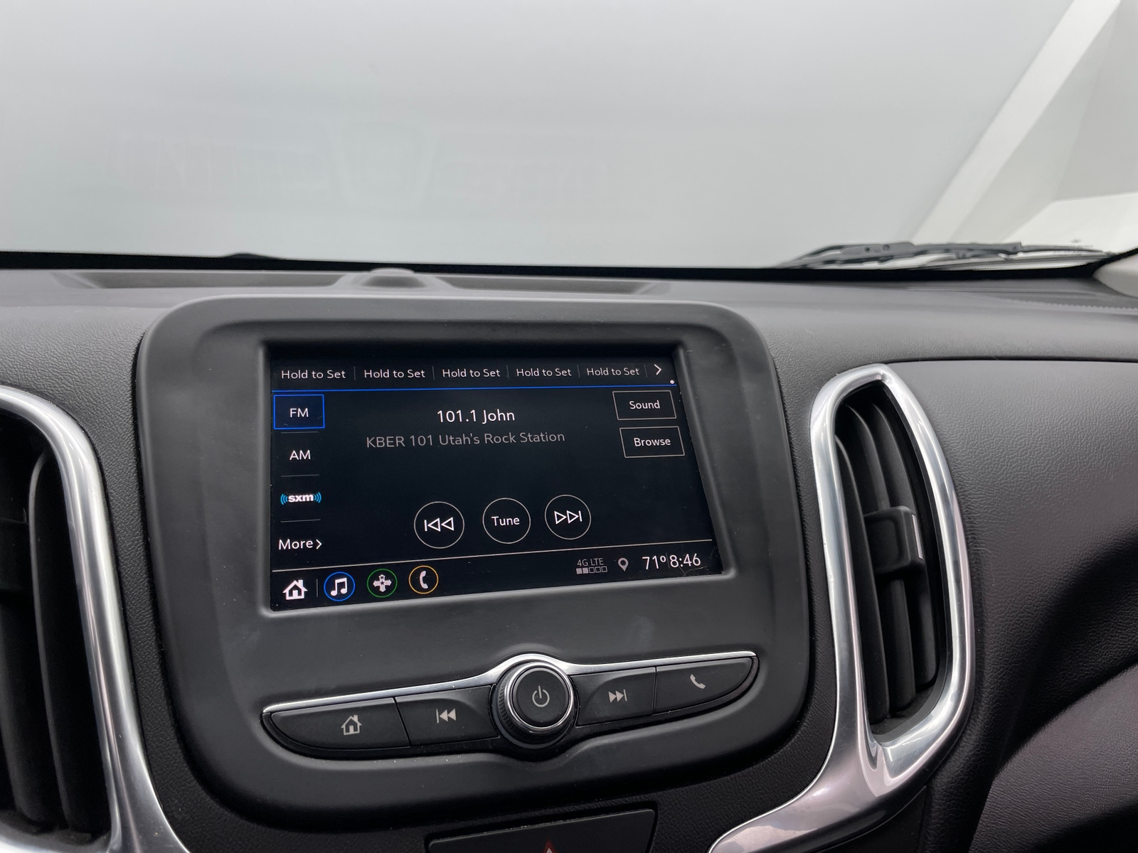 Thumbnail: 2021 Chevrolet Equinox - 4