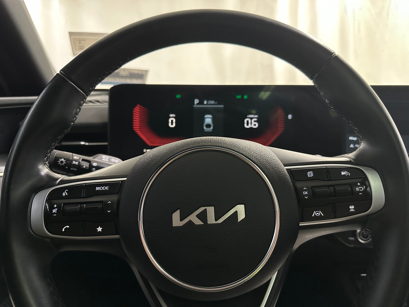 Thumbnail: 2025 Kia K5 - 4