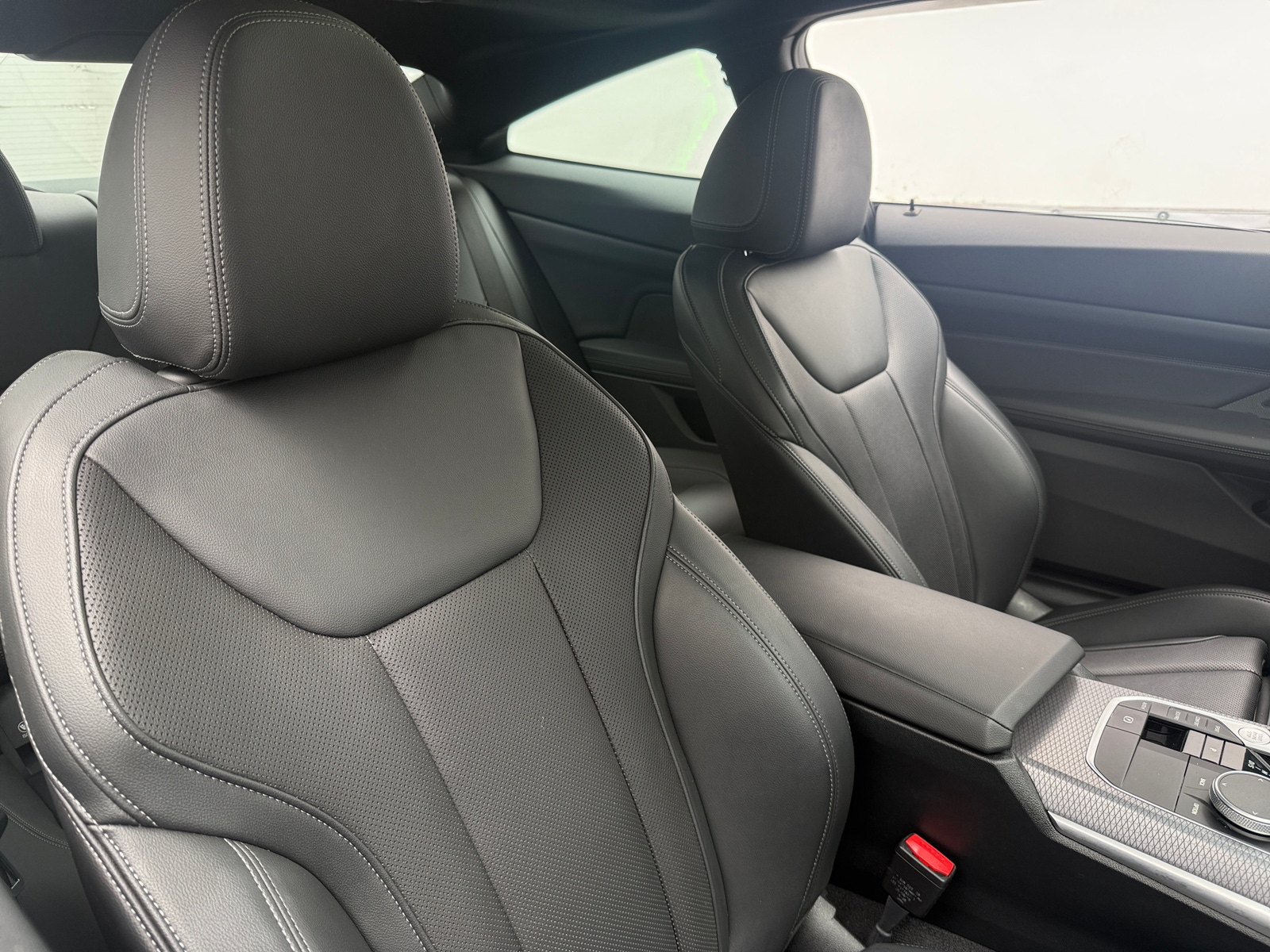 Thumbnail: 2026 BMW 4 Series - 2