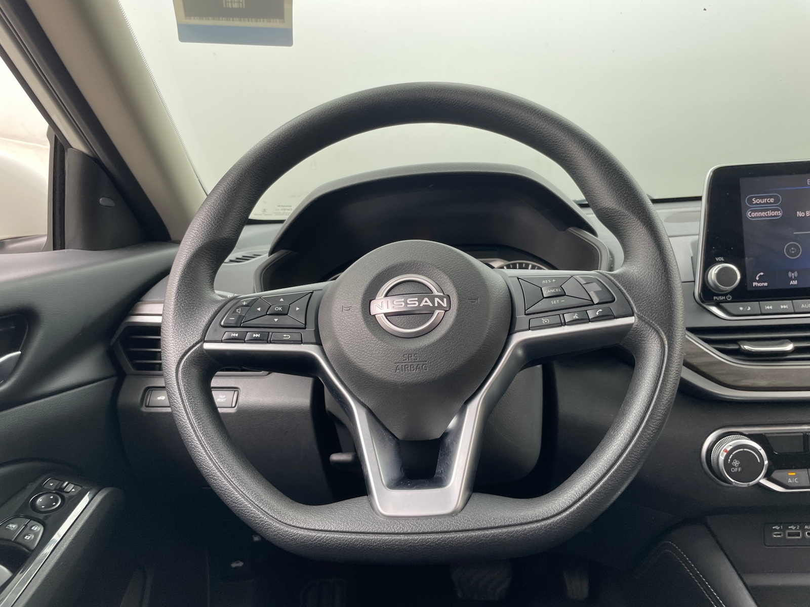 Thumbnail: 2023 Nissan Altima - 5