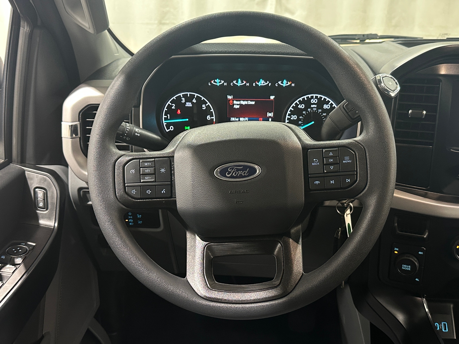 Thumbnail: 2023 Ford Econoline - 5