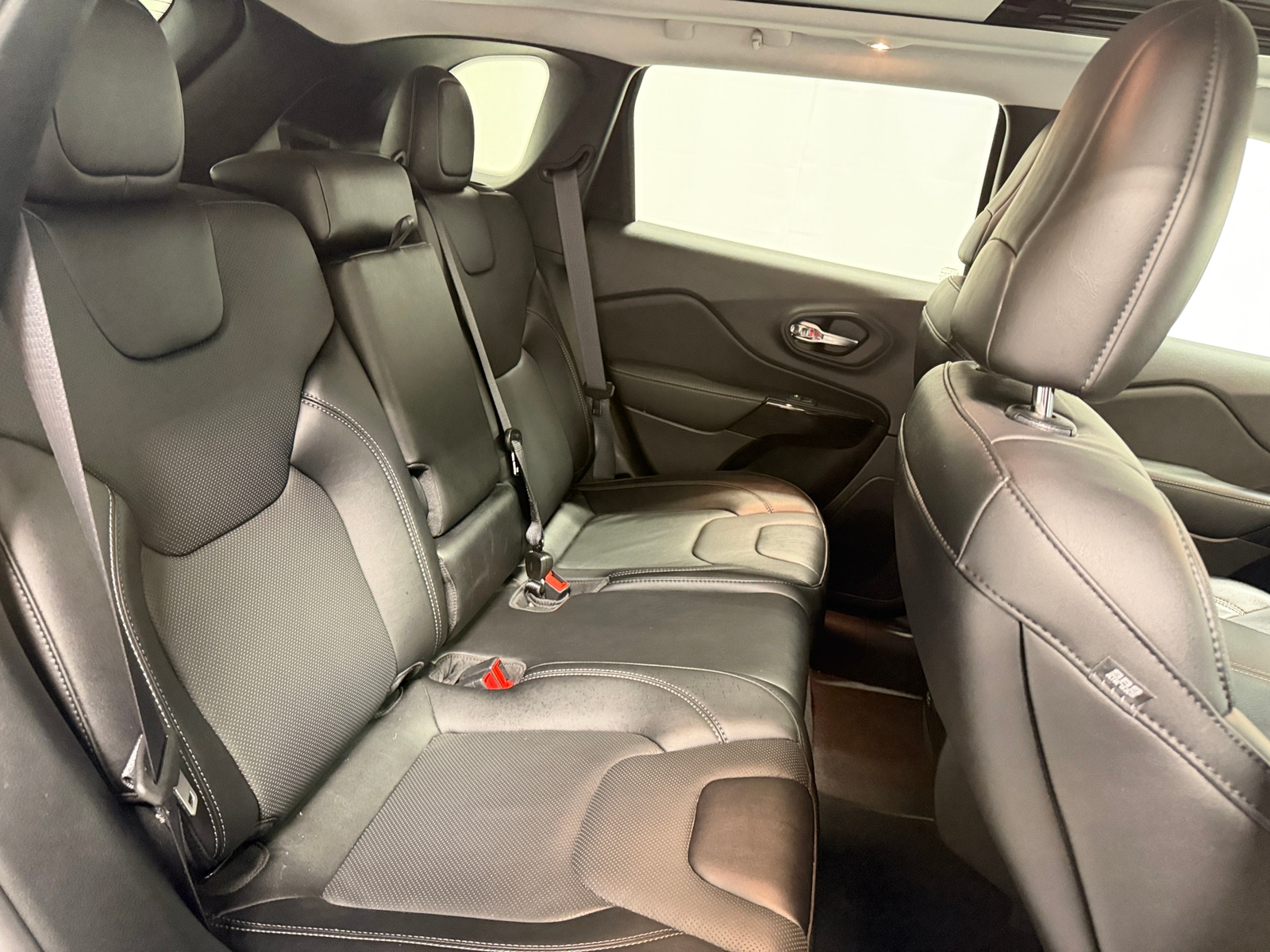 Thumbnail: 2023 Jeep Cherokee - 5