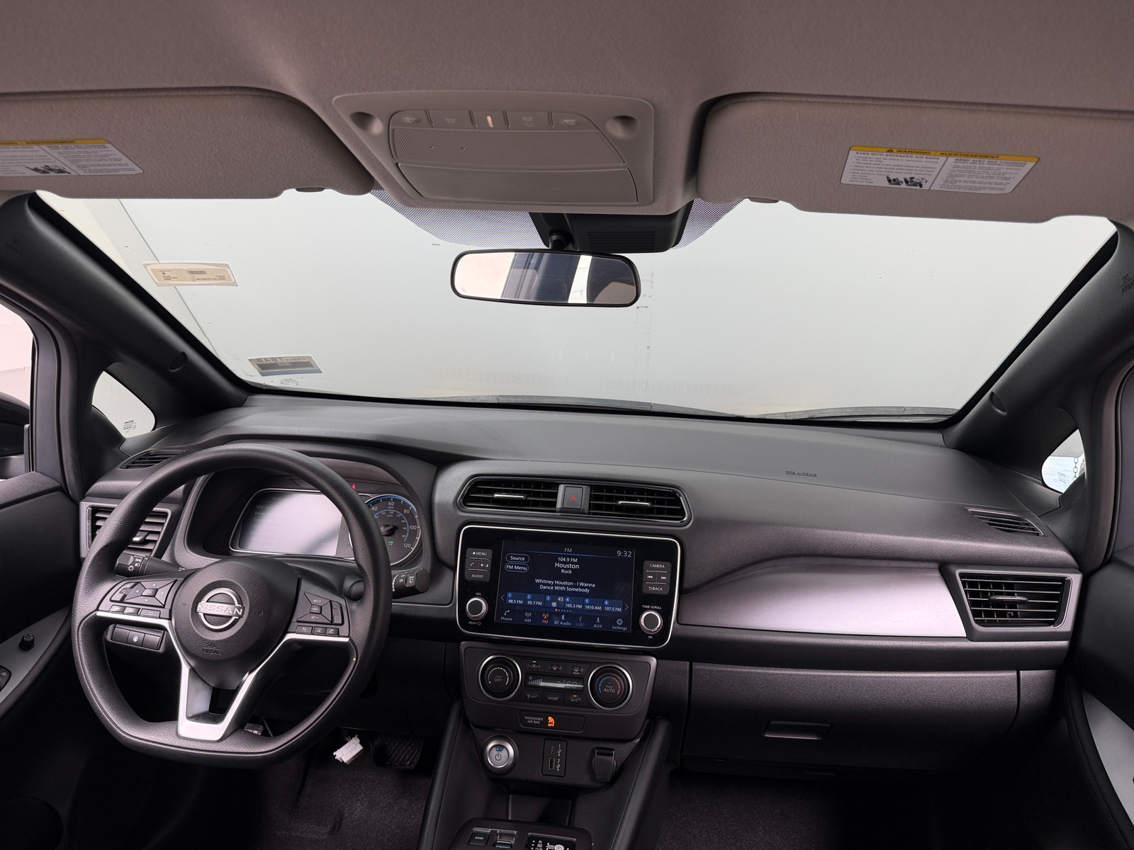 Thumbnail: 2025 Nissan Leaf - 3