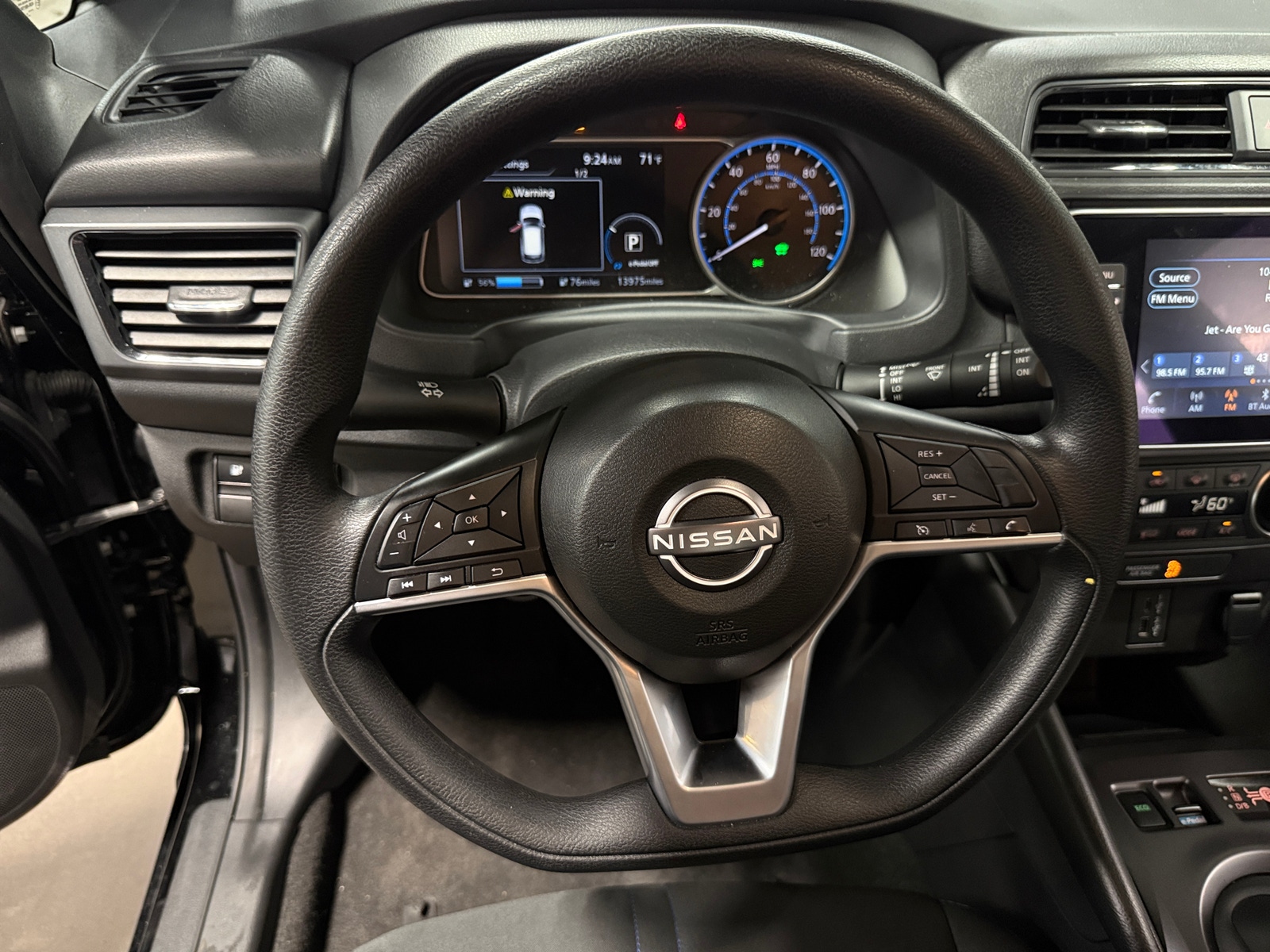 Thumbnail: 2025 Nissan Leaf - 5