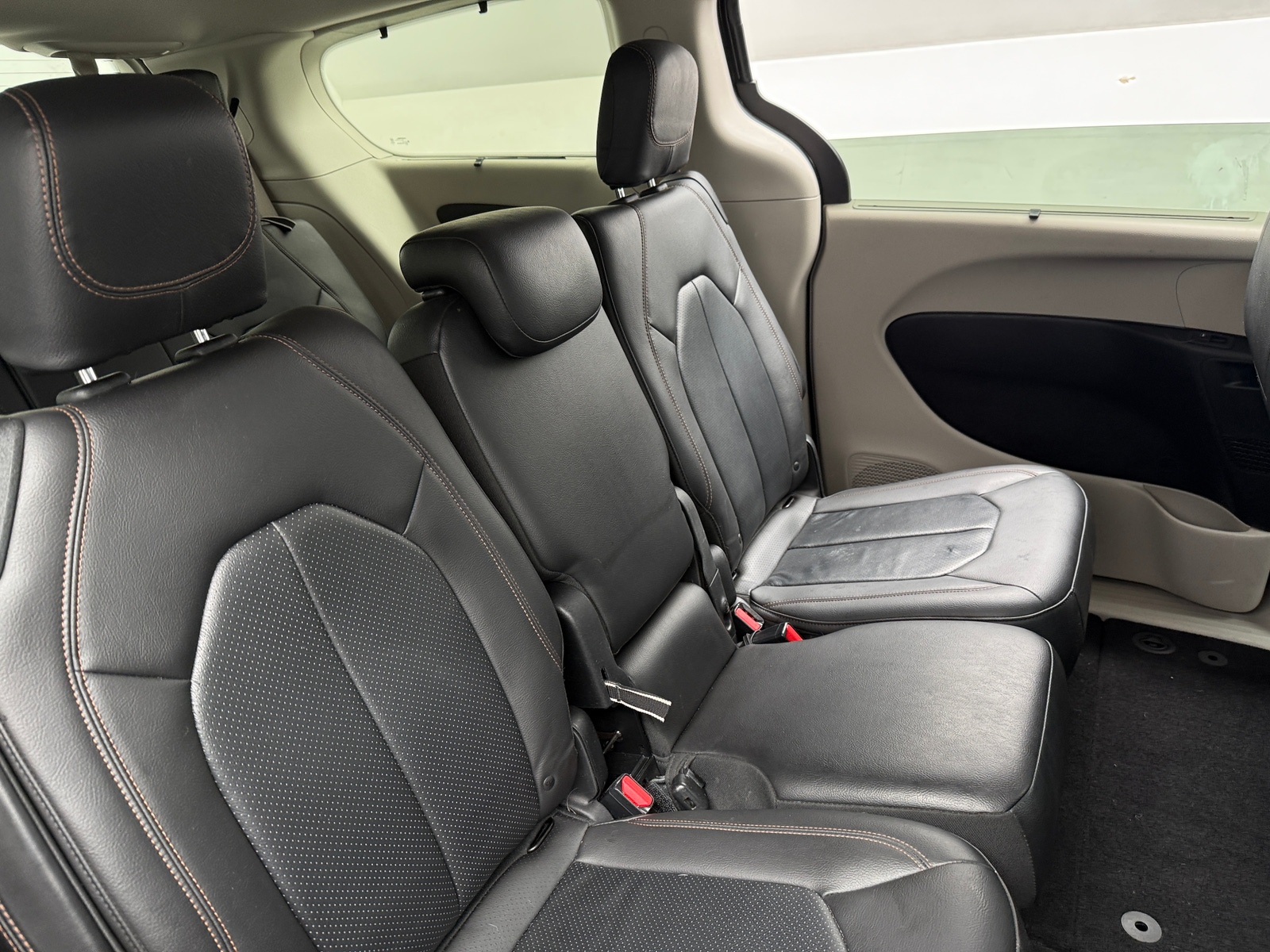 Thumbnail: 2019 Chrysler Pacifica - 5