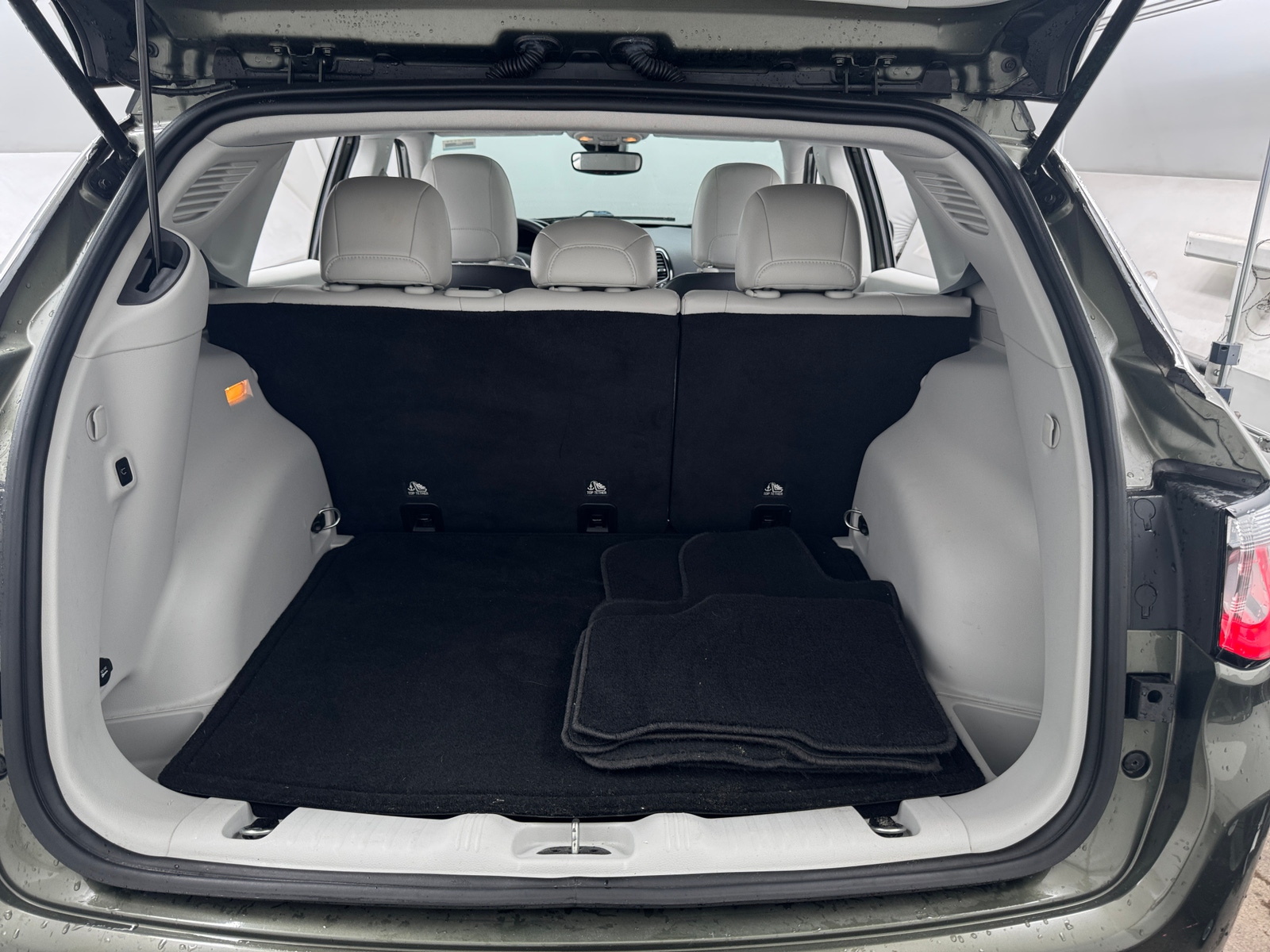 Thumbnail: 2018 Jeep Compass - 6