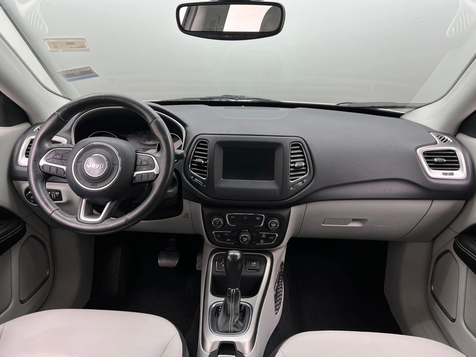 Thumbnail: 2018 Jeep Compass - 3