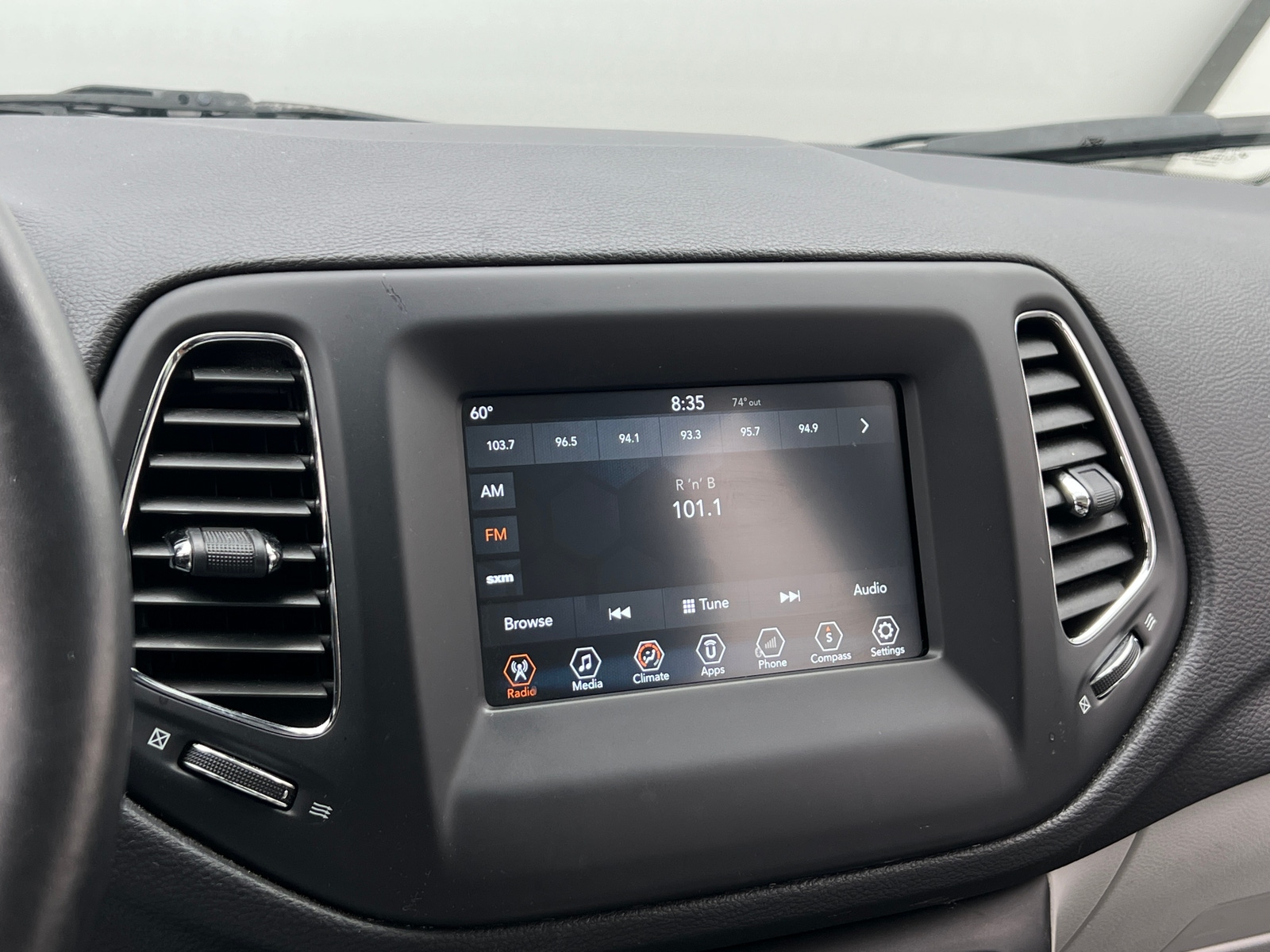 Thumbnail: 2018 Jeep Compass - 4