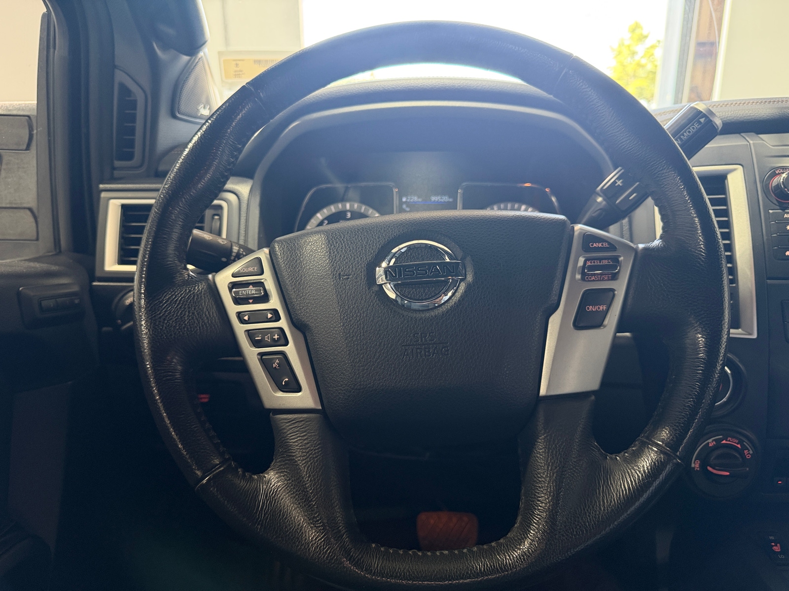 Thumbnail: 2019 Nissan Titan - 4