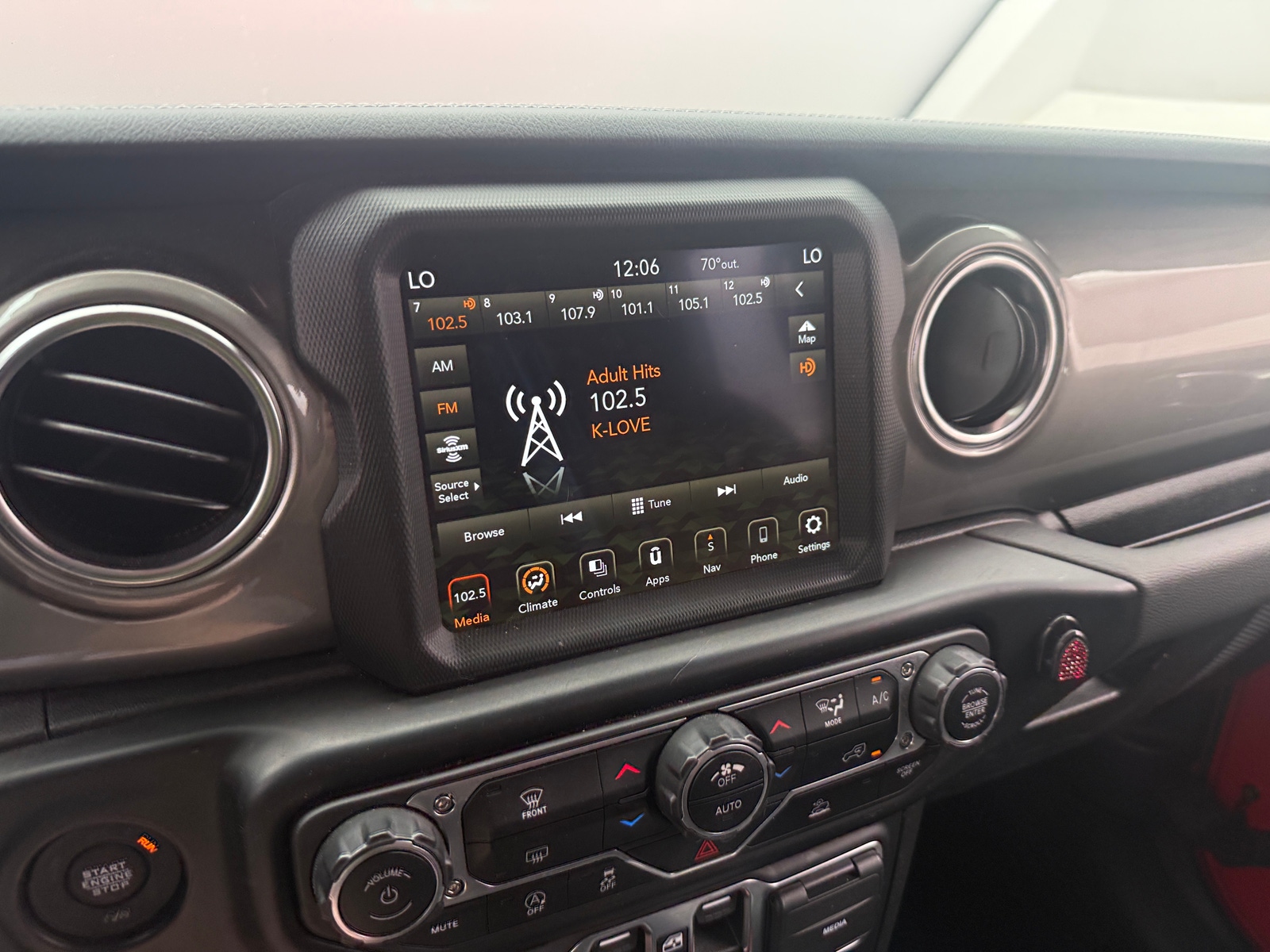 Thumbnail: 2022 Jeep Wrangler - 4