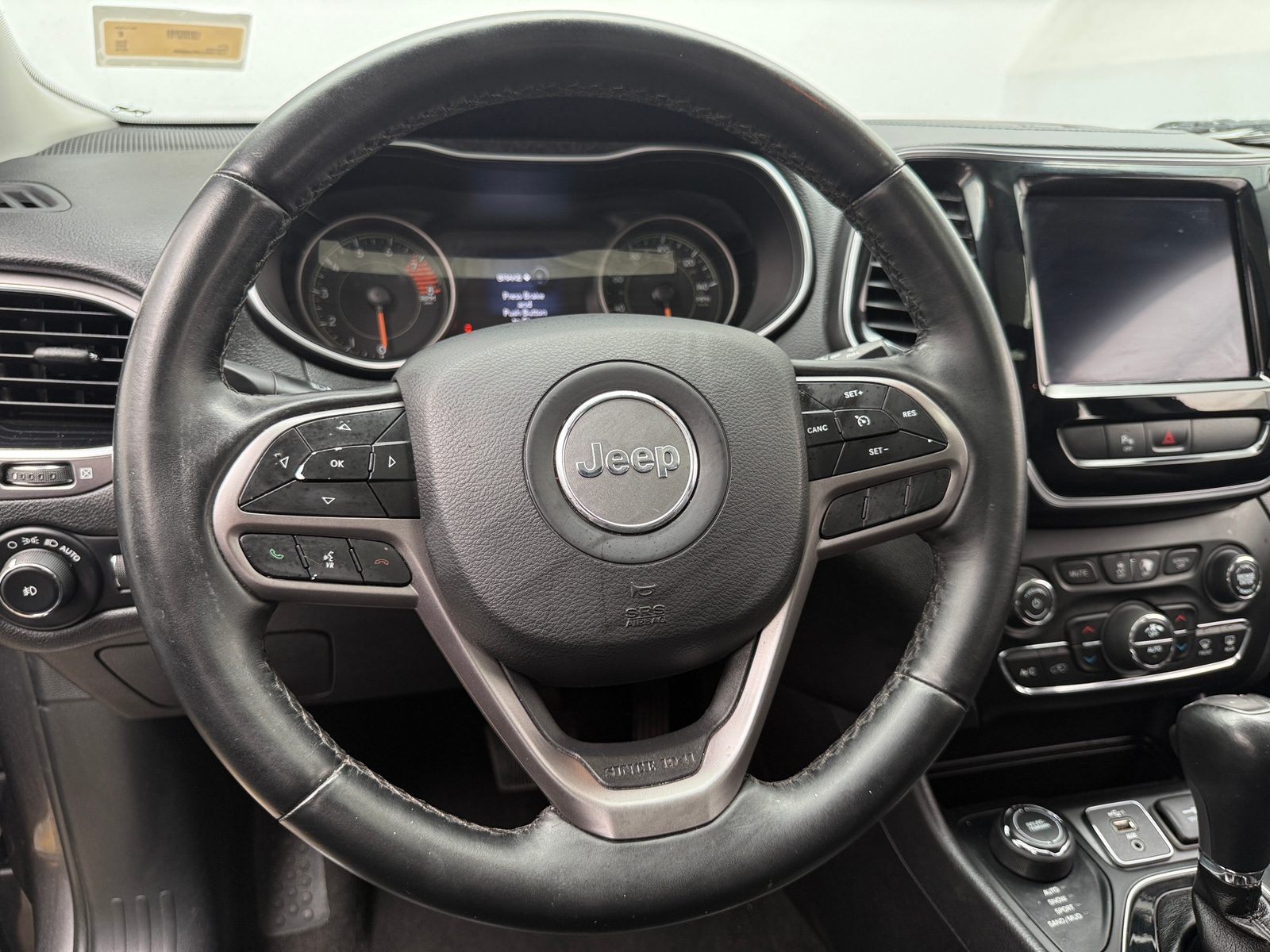 Thumbnail: 2019 Jeep Cherokee - 4