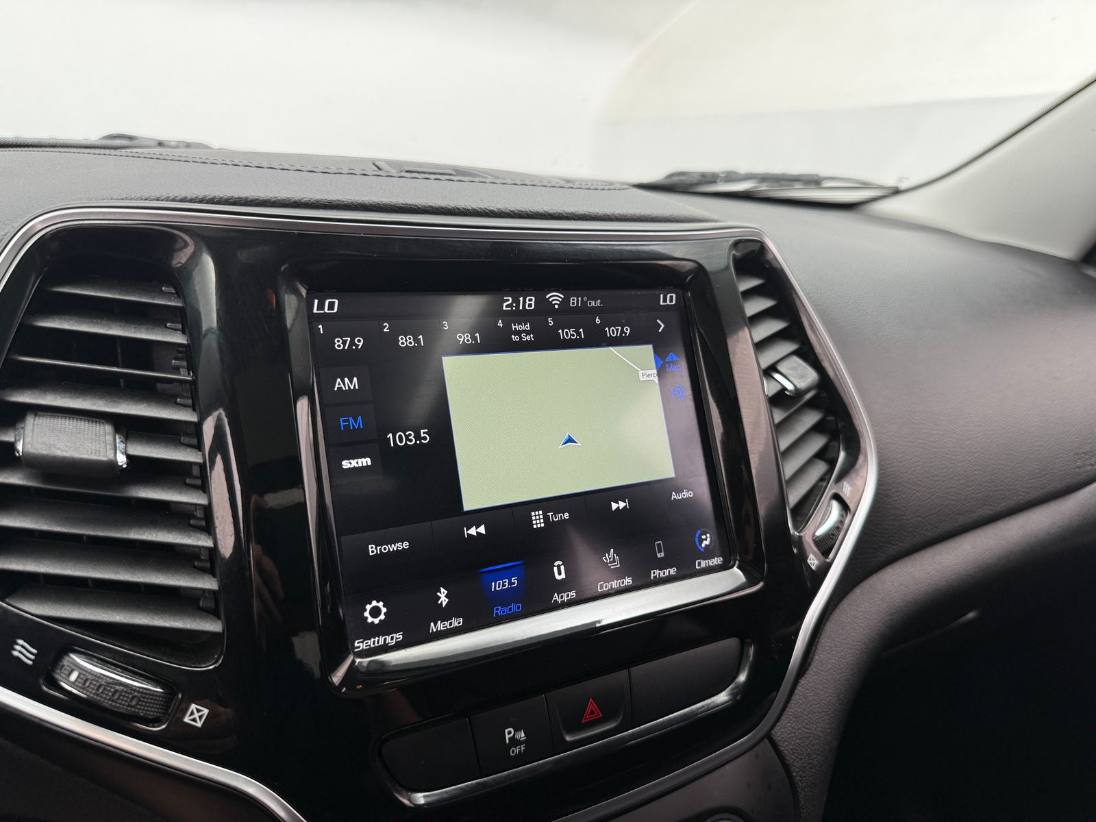 Thumbnail: 2019 Jeep Cherokee - 3