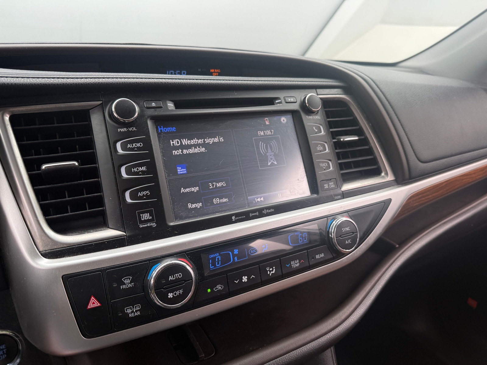 Thumbnail: 2019 Toyota Highlander - 3