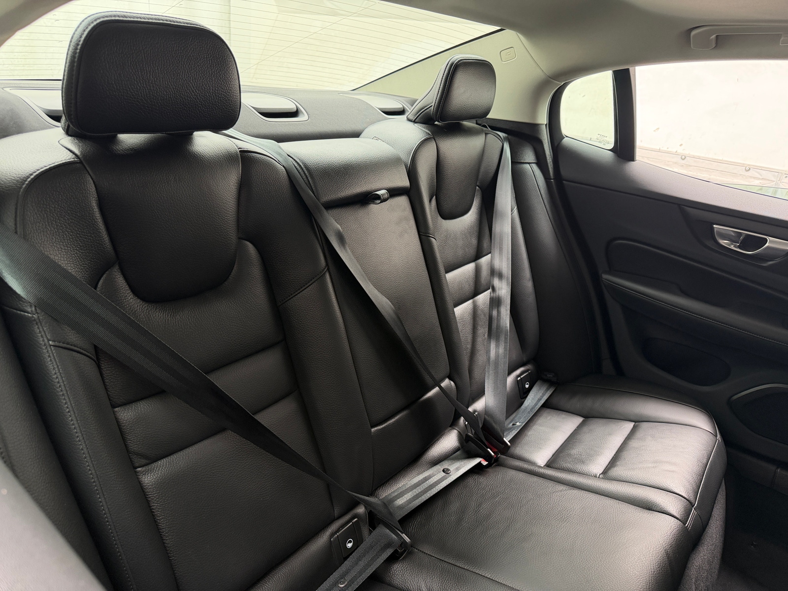 Thumbnail: 2025 Volvo S60 - 5