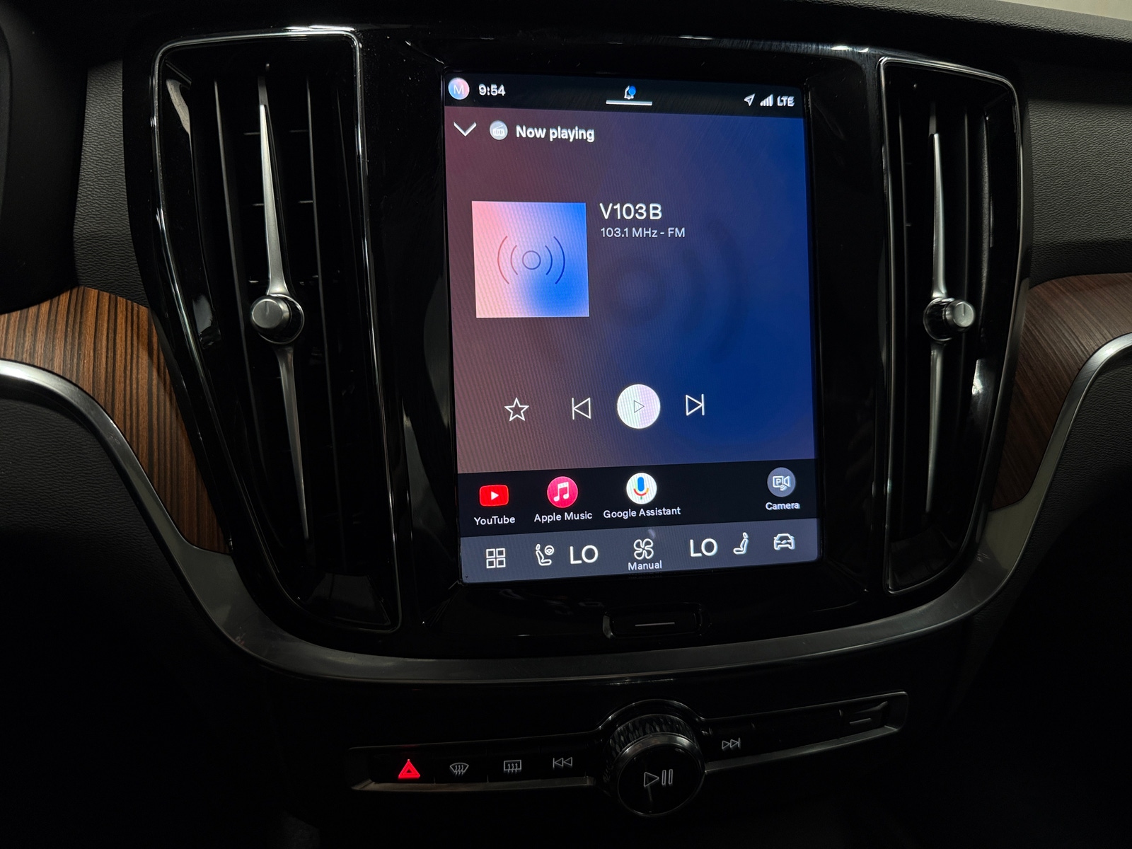 Thumbnail: 2025 Volvo S60 - 3