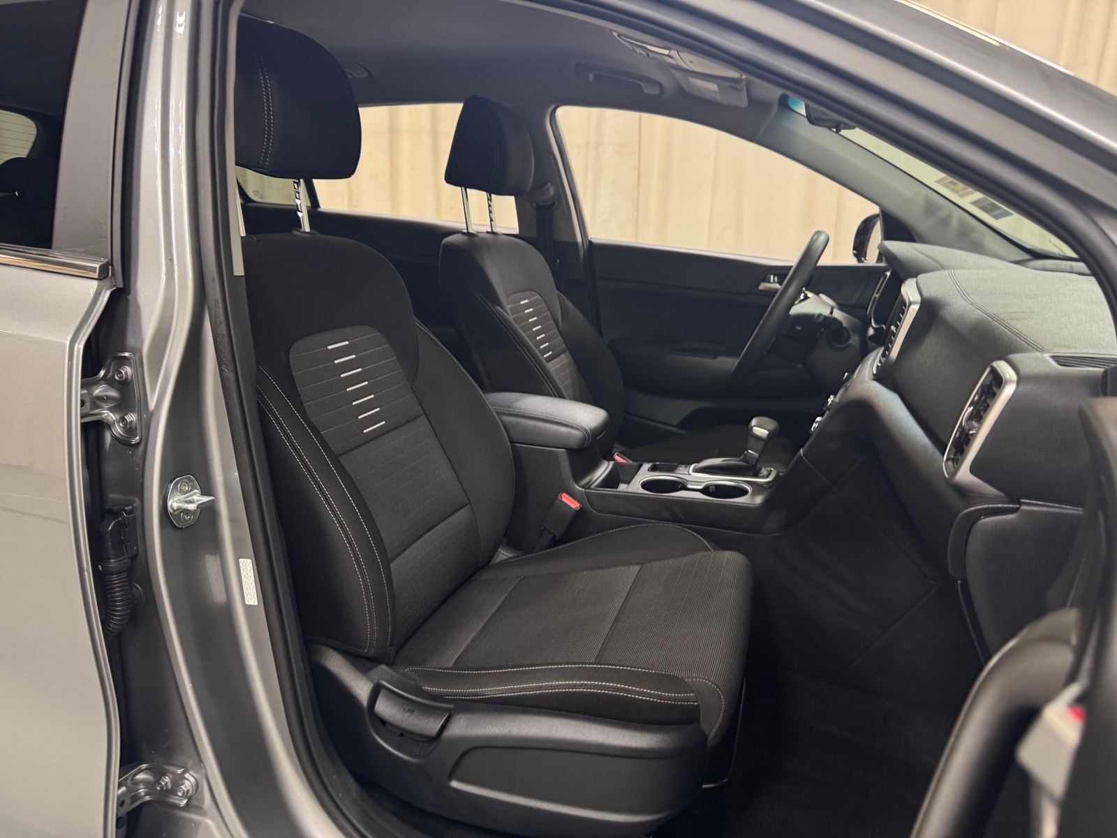Thumbnail: 2022 Kia Sportage - 2