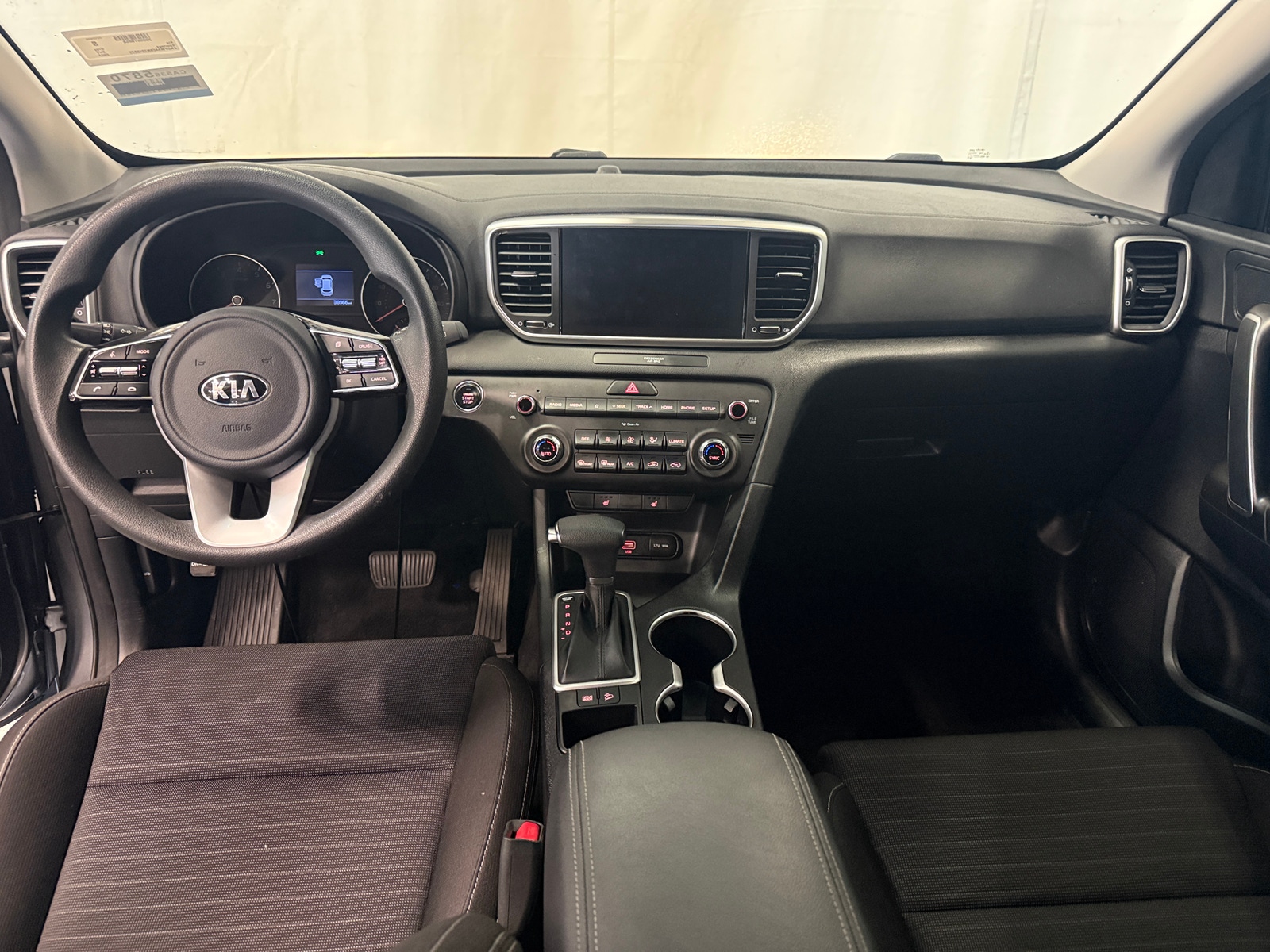 Thumbnail: 2022 Kia Sportage - 3