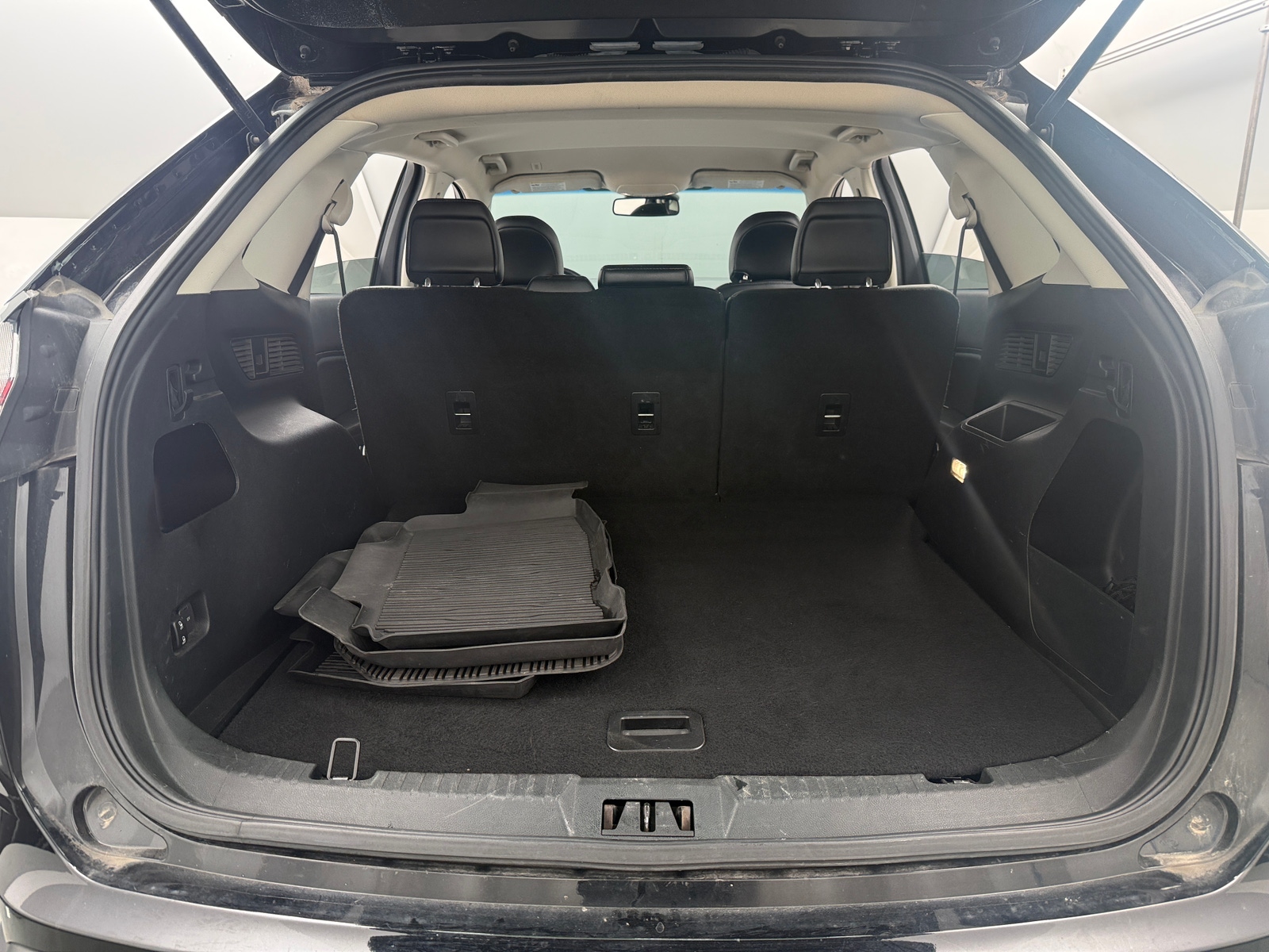 Thumbnail: 2019 Ford Edge - 6