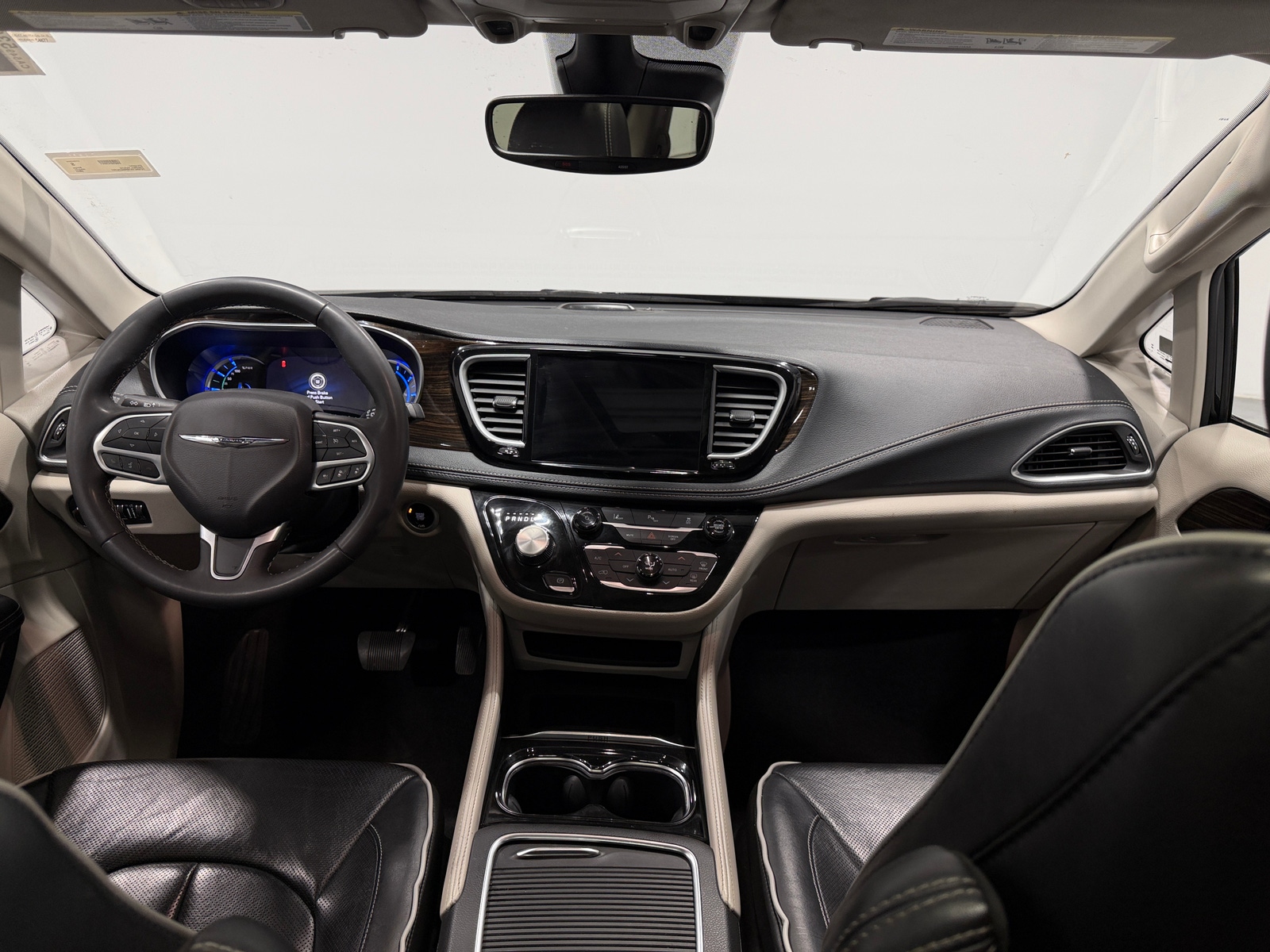 Thumbnail: 2023 Chrysler Pacifica - 2
