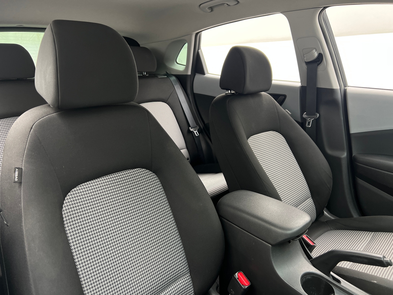 Thumbnail: 2021 Hyundai Kona - 2