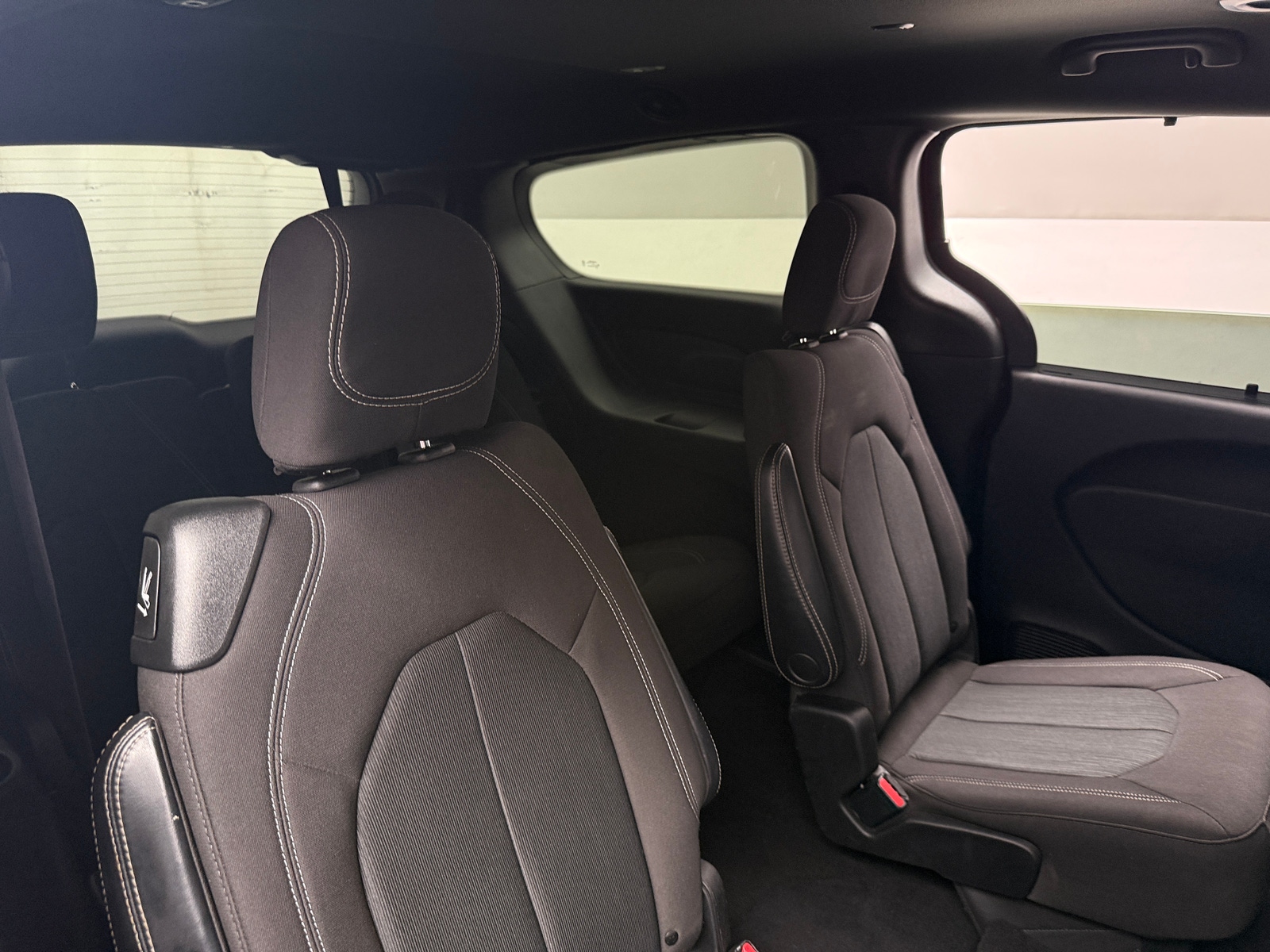 Thumbnail: 2021 Chrysler Pacifica - 6