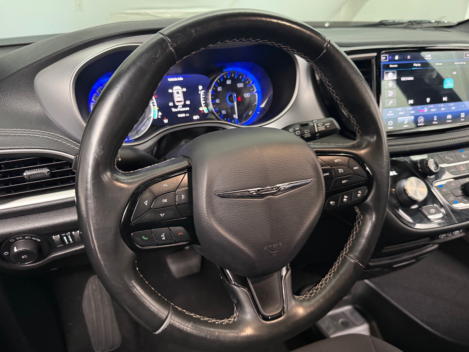 Thumbnail: 2021 Chrysler Pacifica - 5