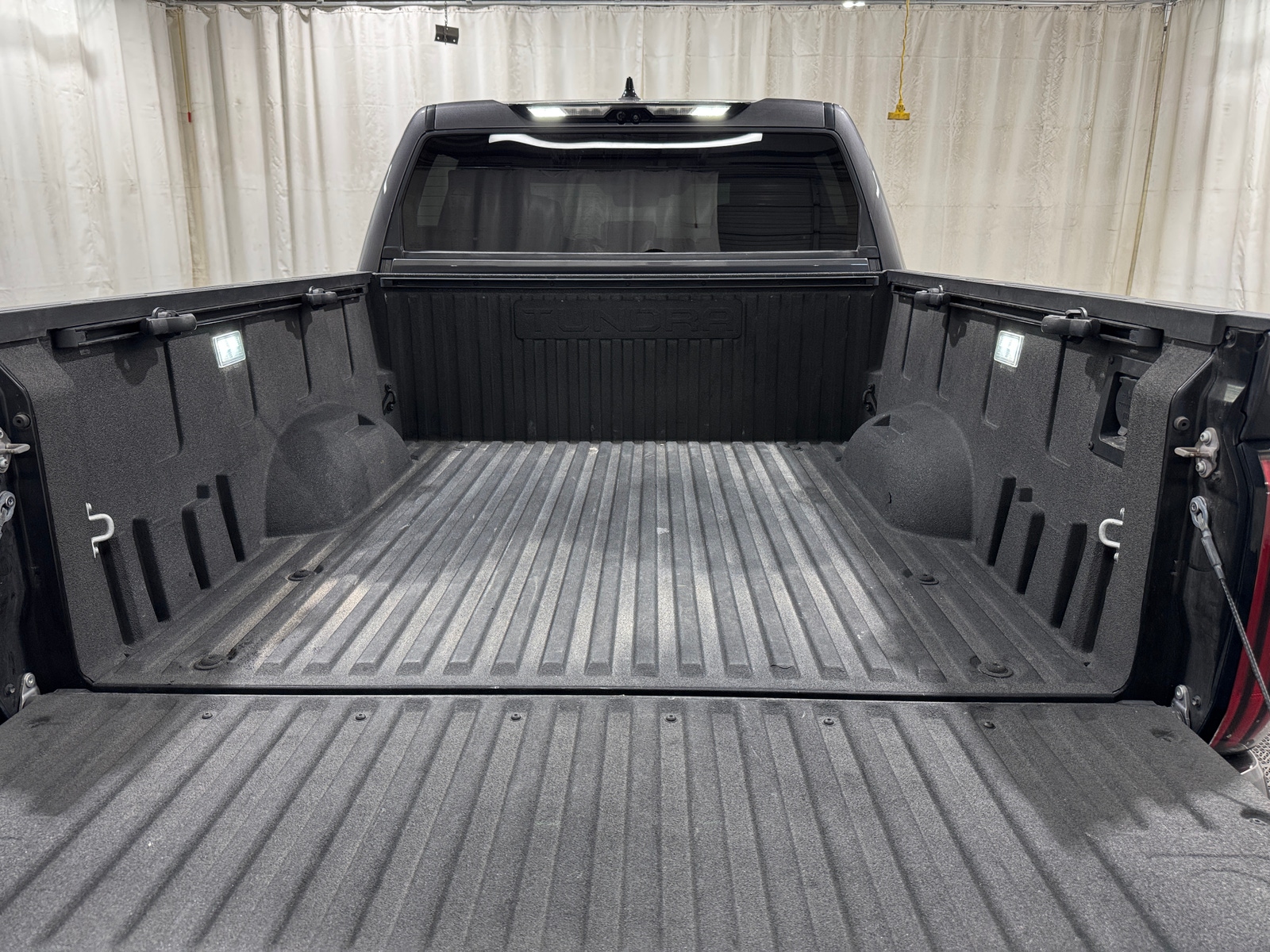 Thumbnail: 2022 Toyota Tundra - 6