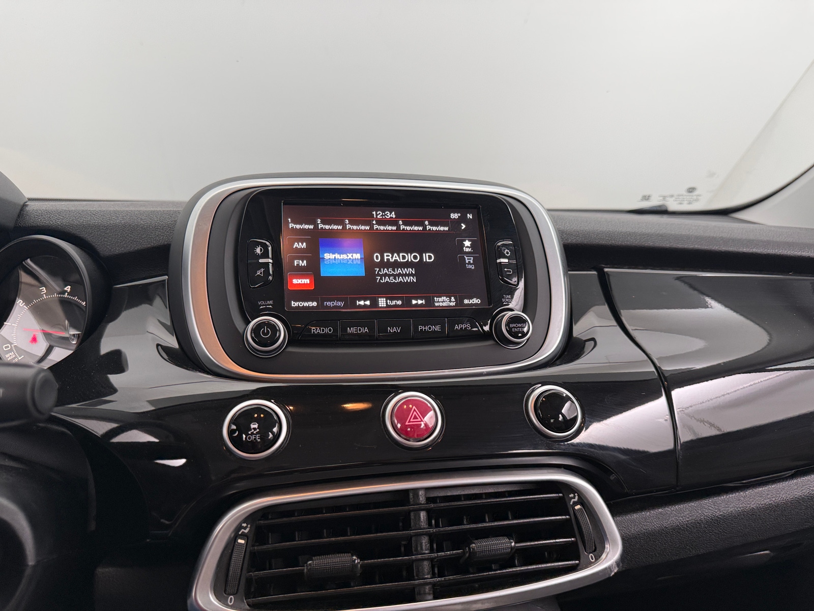 Thumbnail: 2016 Fiat 500X - 4