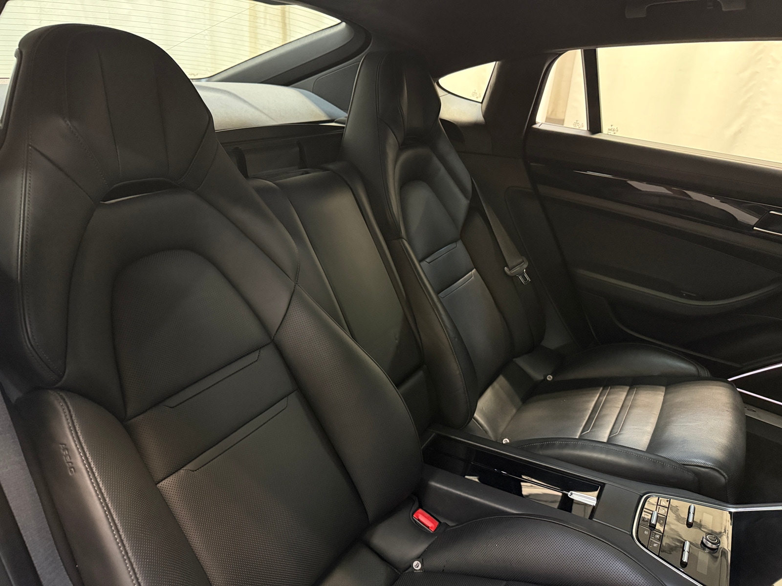 Thumbnail: 2018 Porsche Panamera - 5