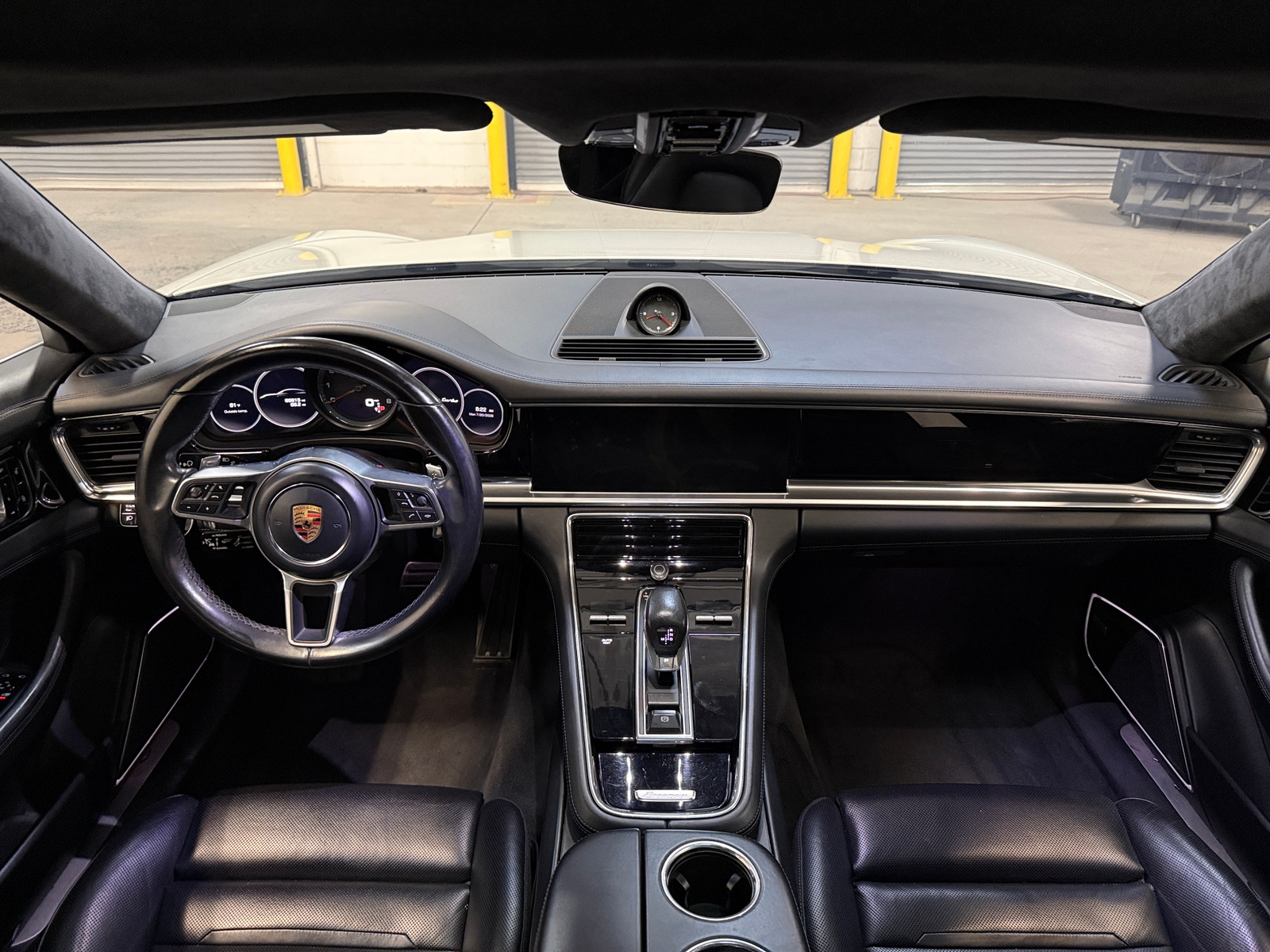 Thumbnail: 2018 Porsche Panamera - 2