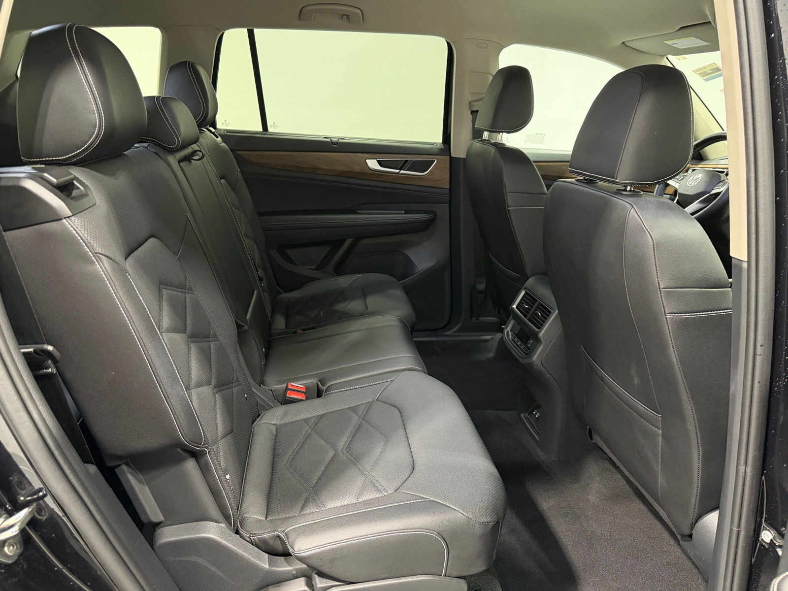 Thumbnail: 2026 Volkswagen Atlas - 5