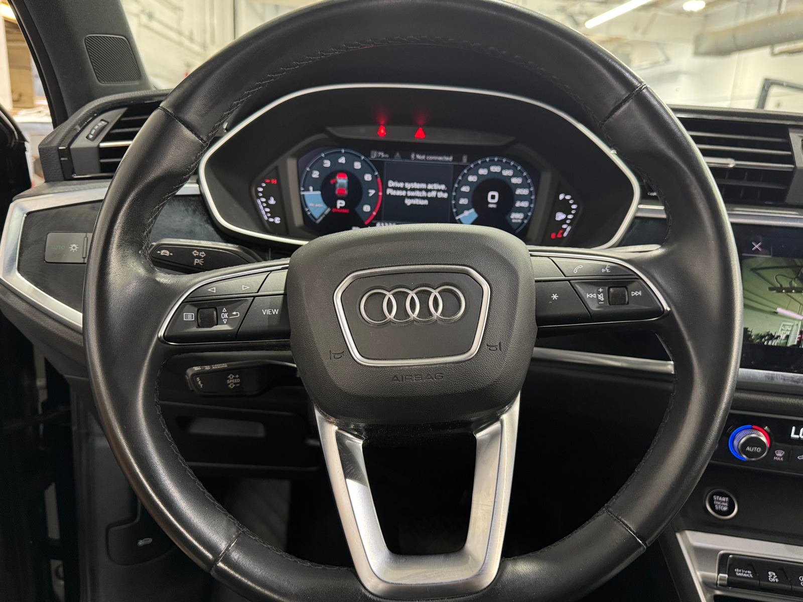 Thumbnail: 2022 Audi Q3 - 4