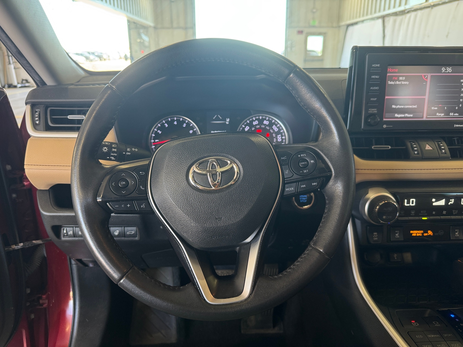 Thumbnail: 2021 Toyota RAV4 - 4