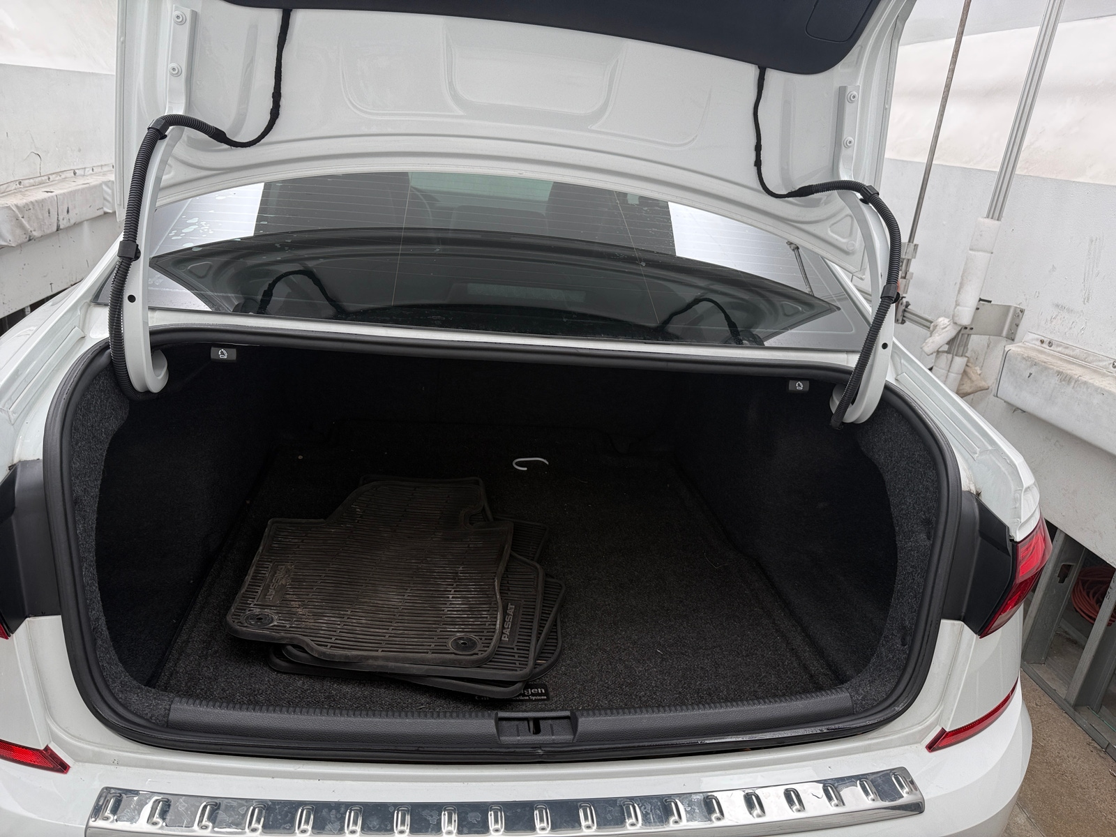 Thumbnail: 2020 Volkswagen Passat - 7