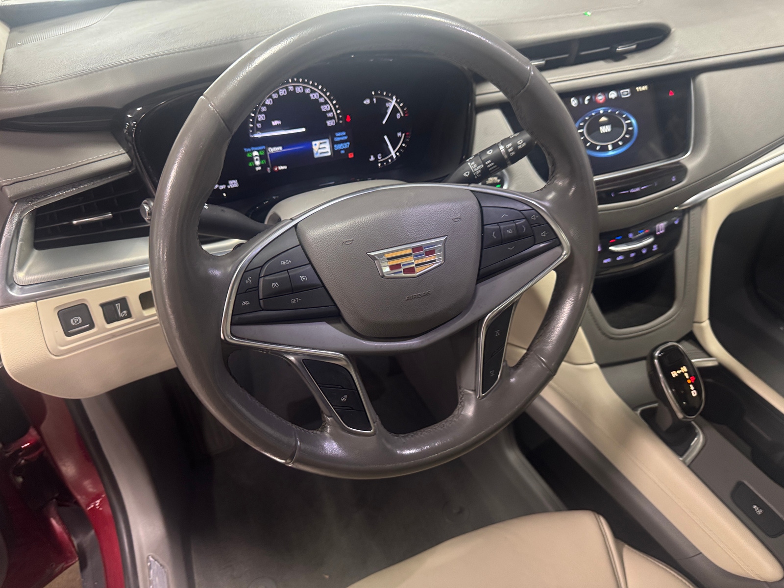 Thumbnail: 2018 Cadillac XT5 - 4