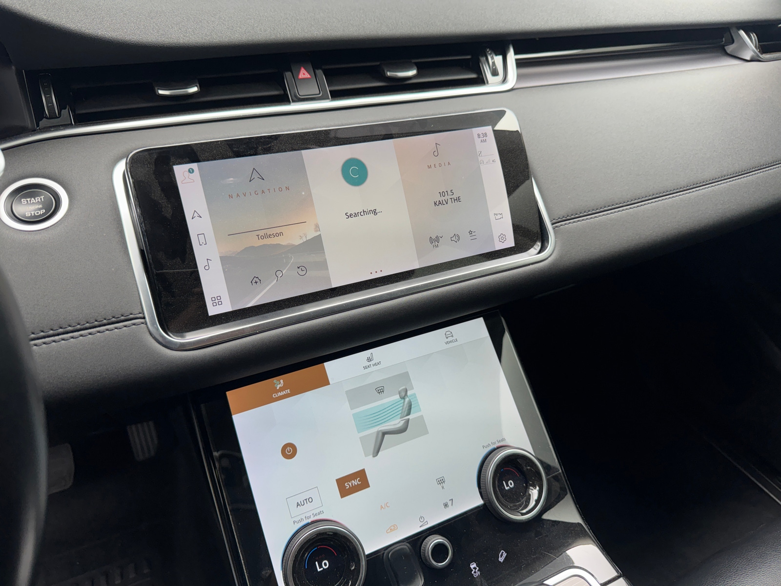 Thumbnail: 2021 Land Rover Range Rover Evoque - 3