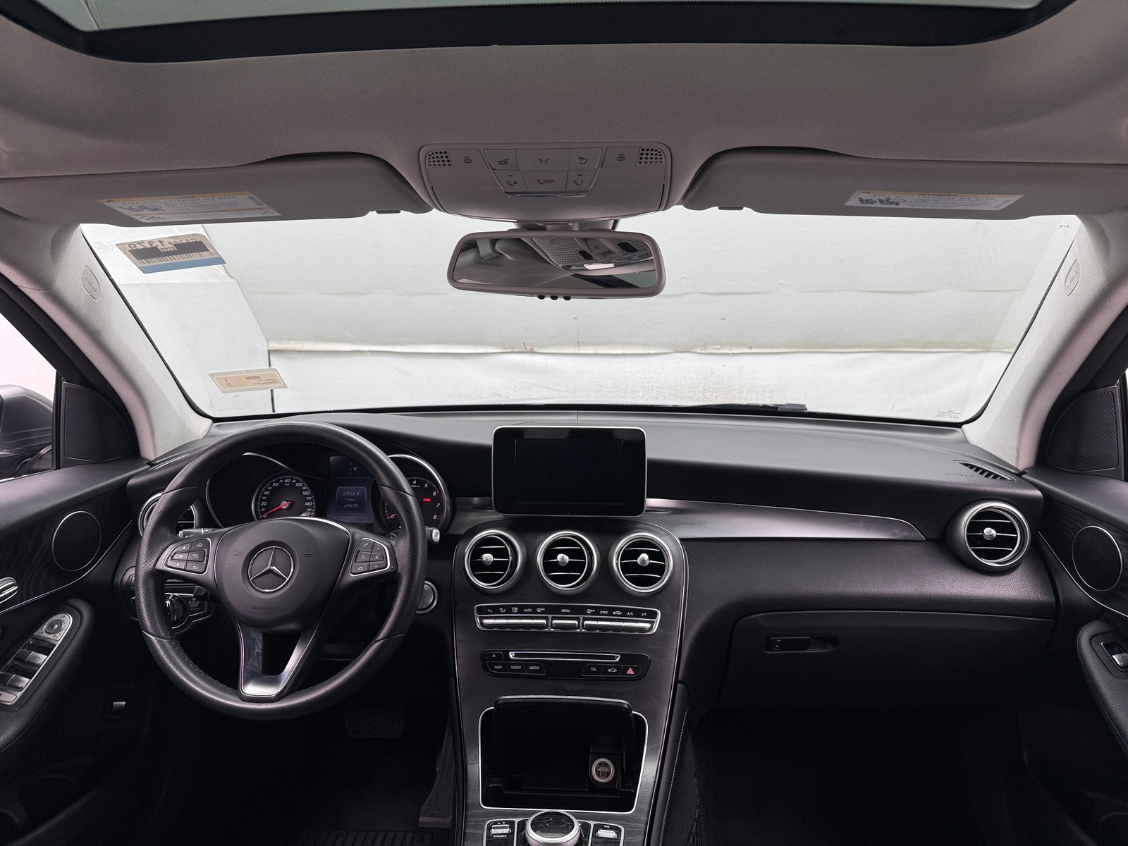 Thumbnail: 2017 Mercedes-Benz GLC - 2