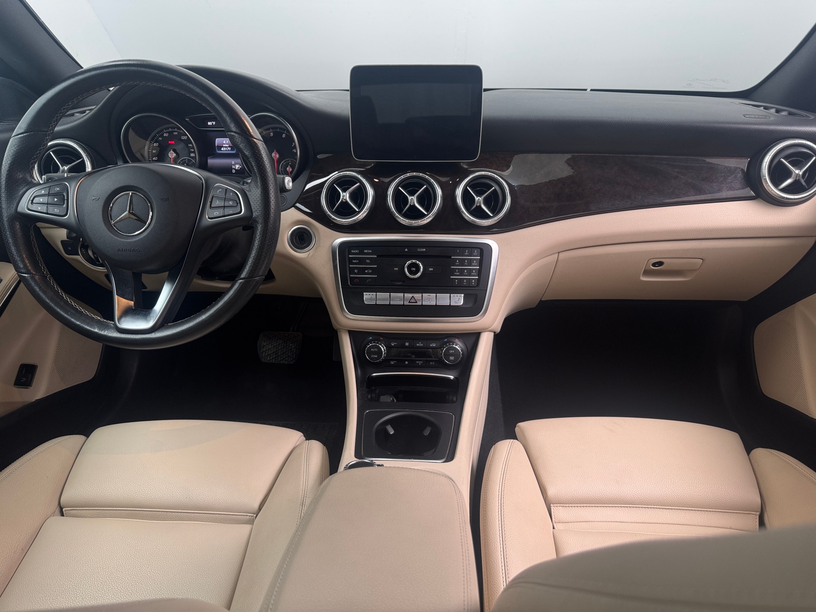 Thumbnail: 2019 Mercedes-Benz CLA - 2