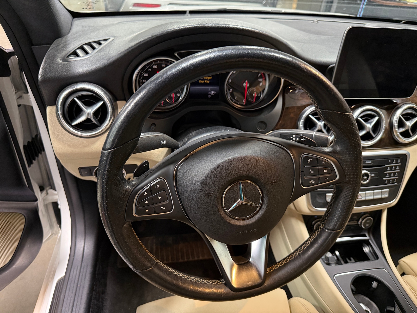 Thumbnail: 2019 Mercedes-Benz CLA - 4