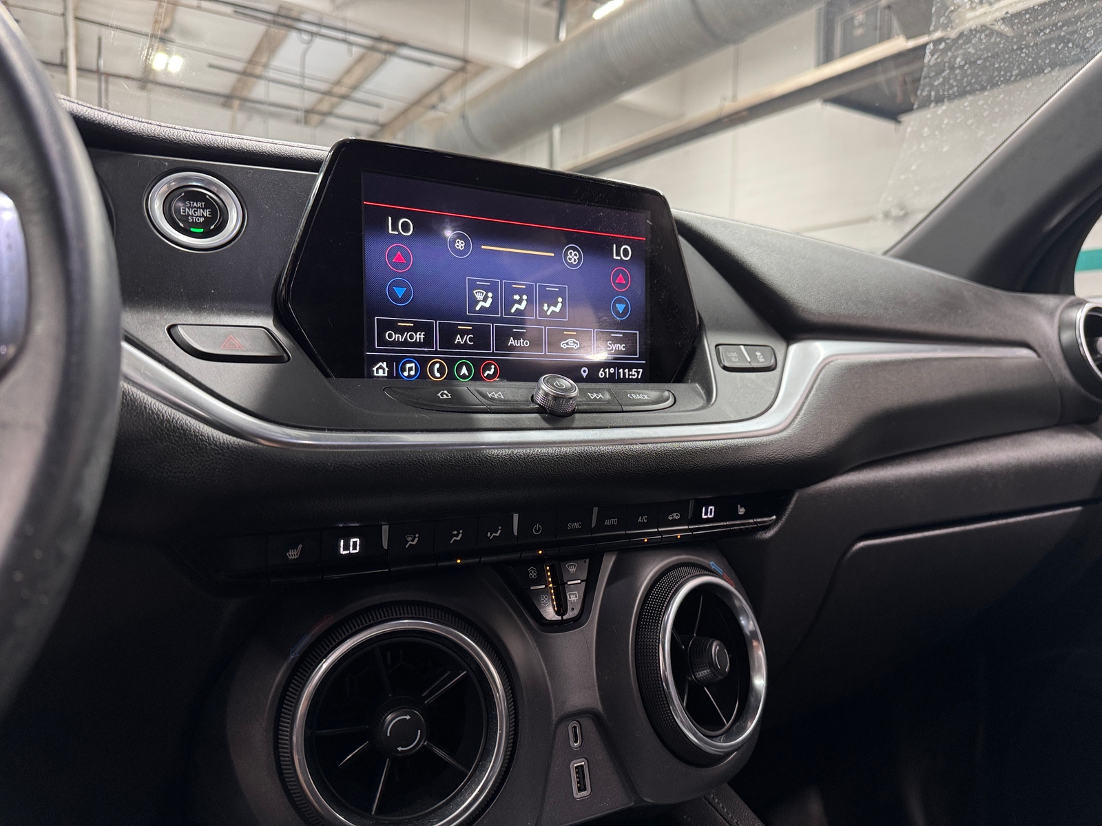Thumbnail: 2019 Chevrolet Blazer - 3