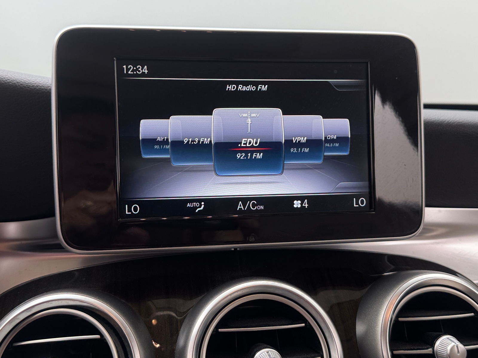 Thumbnail: 2019 Mercedes-Benz GLC - 3