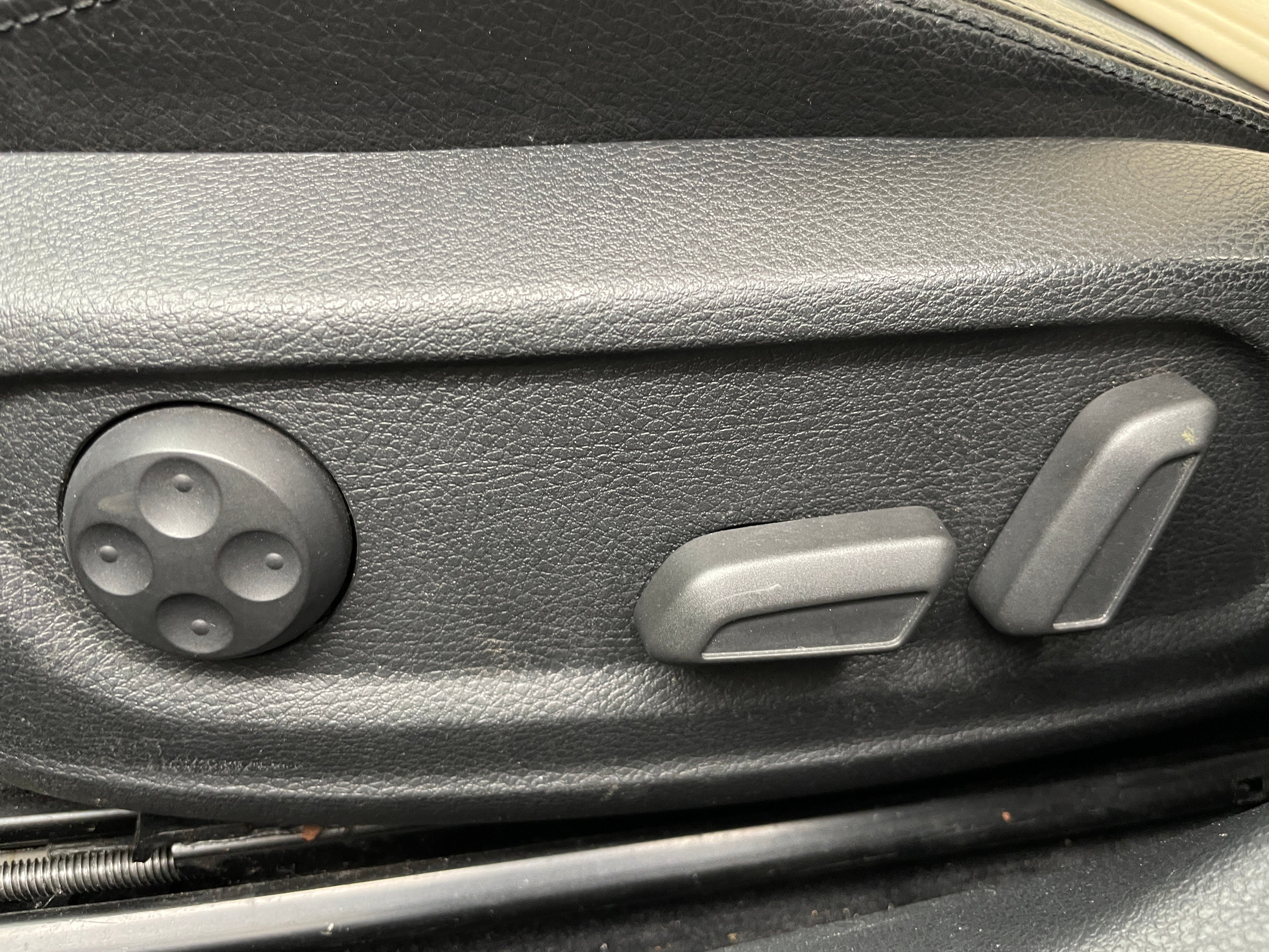Used 2010 Volkswagen CC Sport with VIN WVWMP7AN2AE533066 for sale in Pewaukee, WI