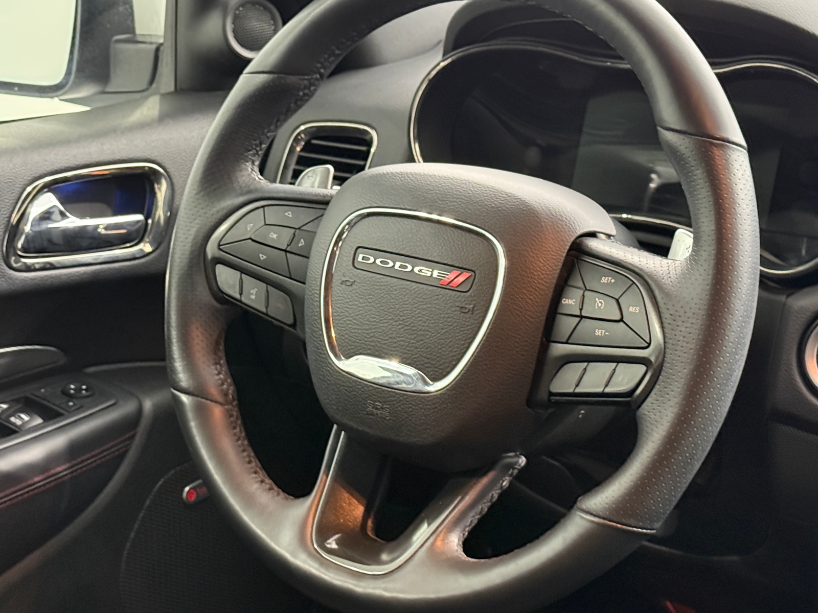 Thumbnail: 2018 Dodge Durango - 4