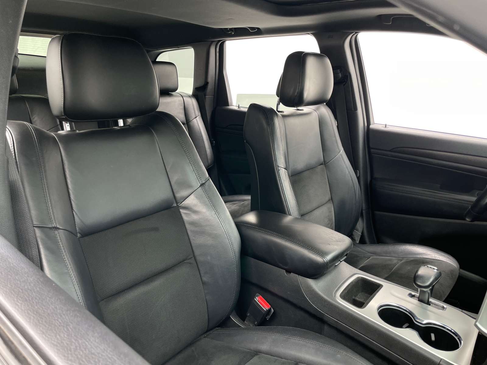 Thumbnail: 2015 Jeep Grand Cherokee - 2