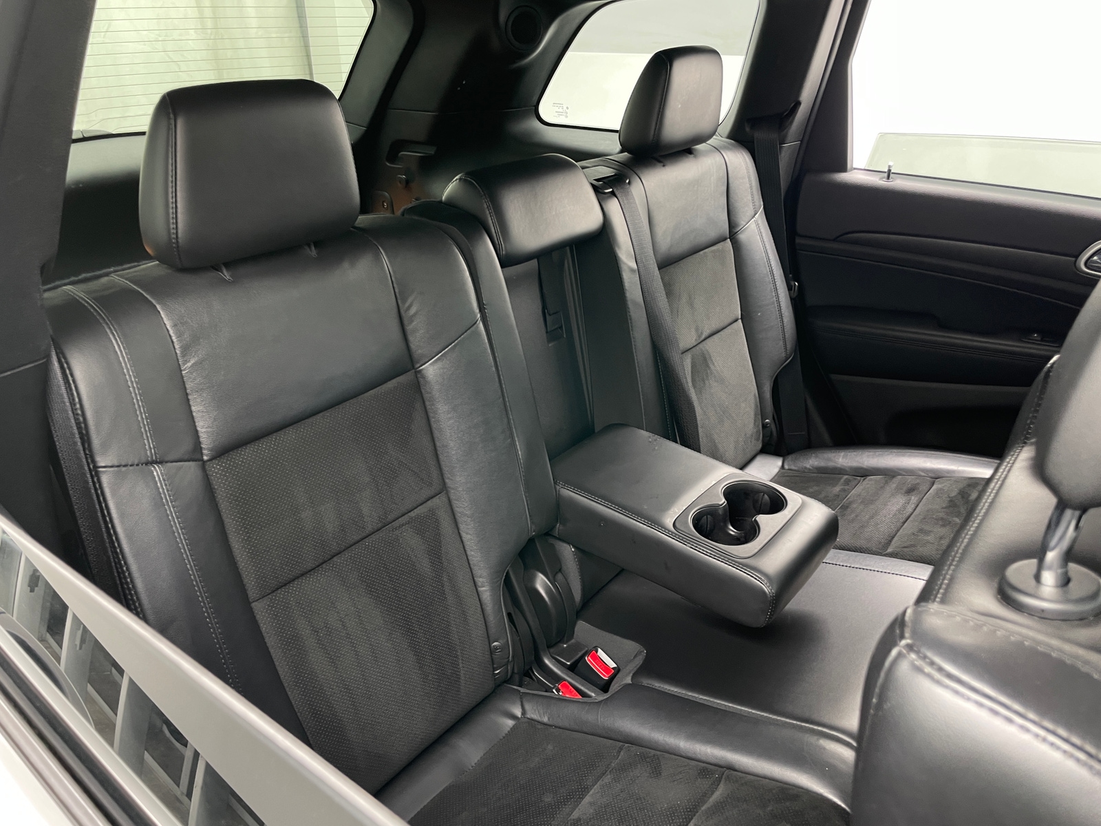Thumbnail: 2015 Jeep Grand Cherokee - 6