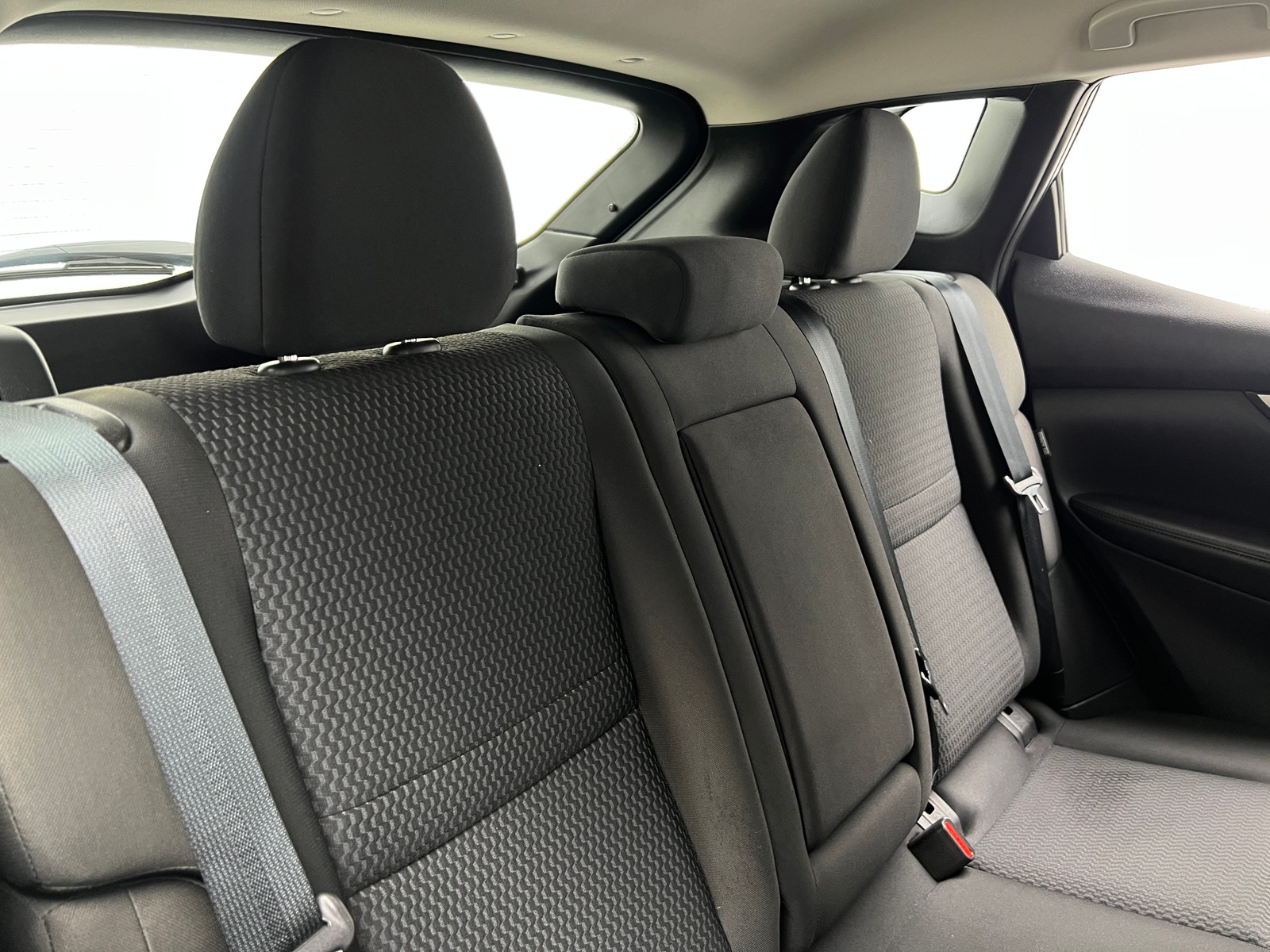 Thumbnail: 2020 Nissan Rogue Sport - 6