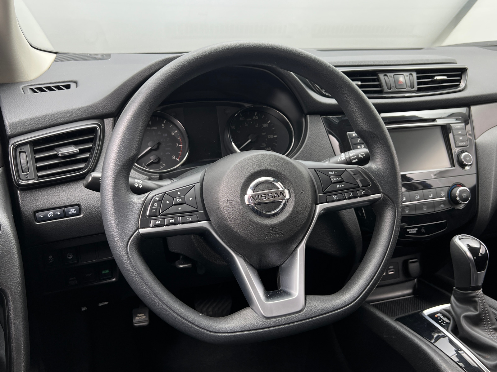 Thumbnail: 2020 Nissan Rogue Sport - 5