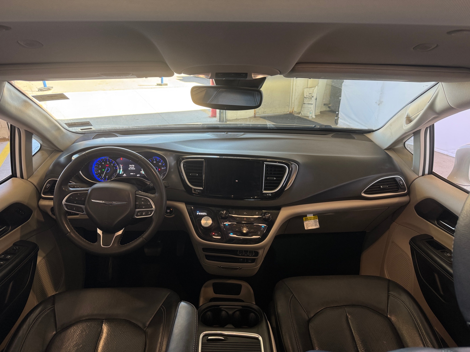 Thumbnail: 2022 Chrysler Pacifica - 2